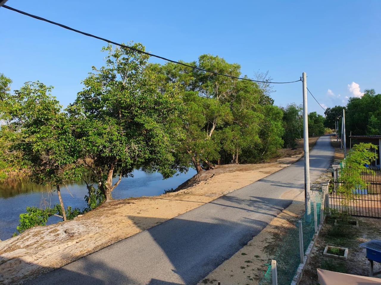 TIGA PENARIK 500m away to Penarik Jetty to Pulau Redang photo 3