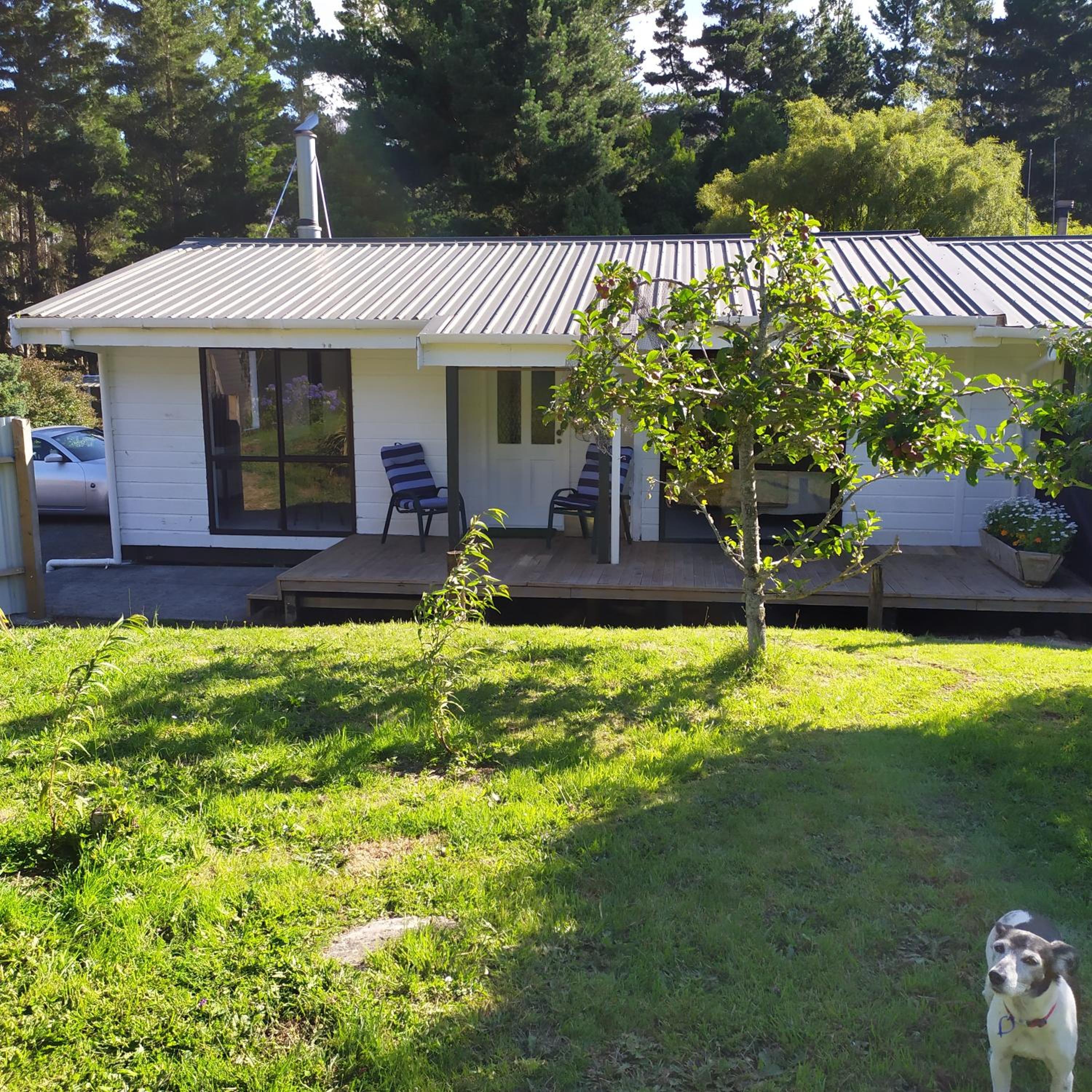 Akatarawa Valley Retreat a Cosy Two Bedroom Guest Suite view 5
