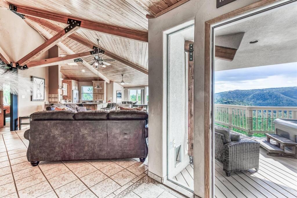 Mesa Verde, Hot Tub, Pedestal Octagon Home / Mount view 4