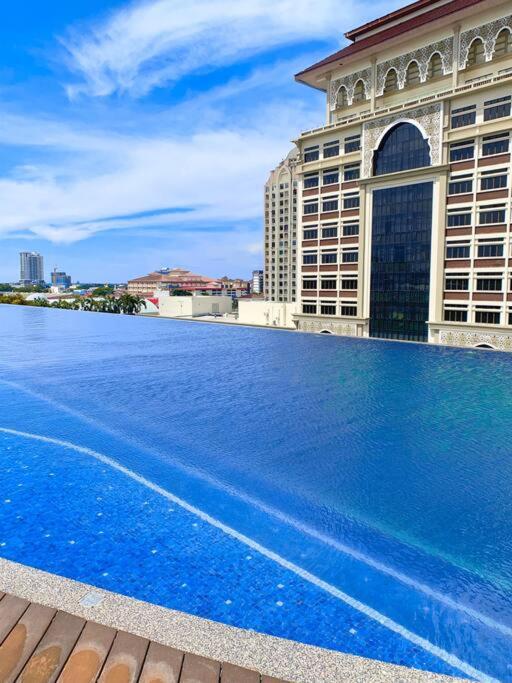 Netflix 2 Bedroom Troika Kota Bharu Homestay 1812 photo 4