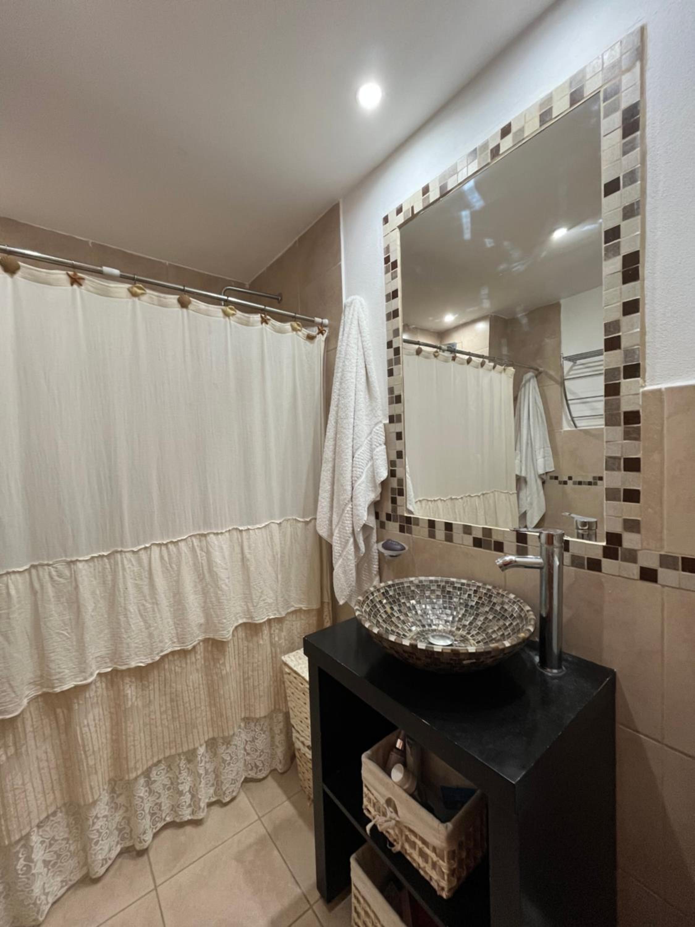 Apartamento Alberdi con amplio balcón