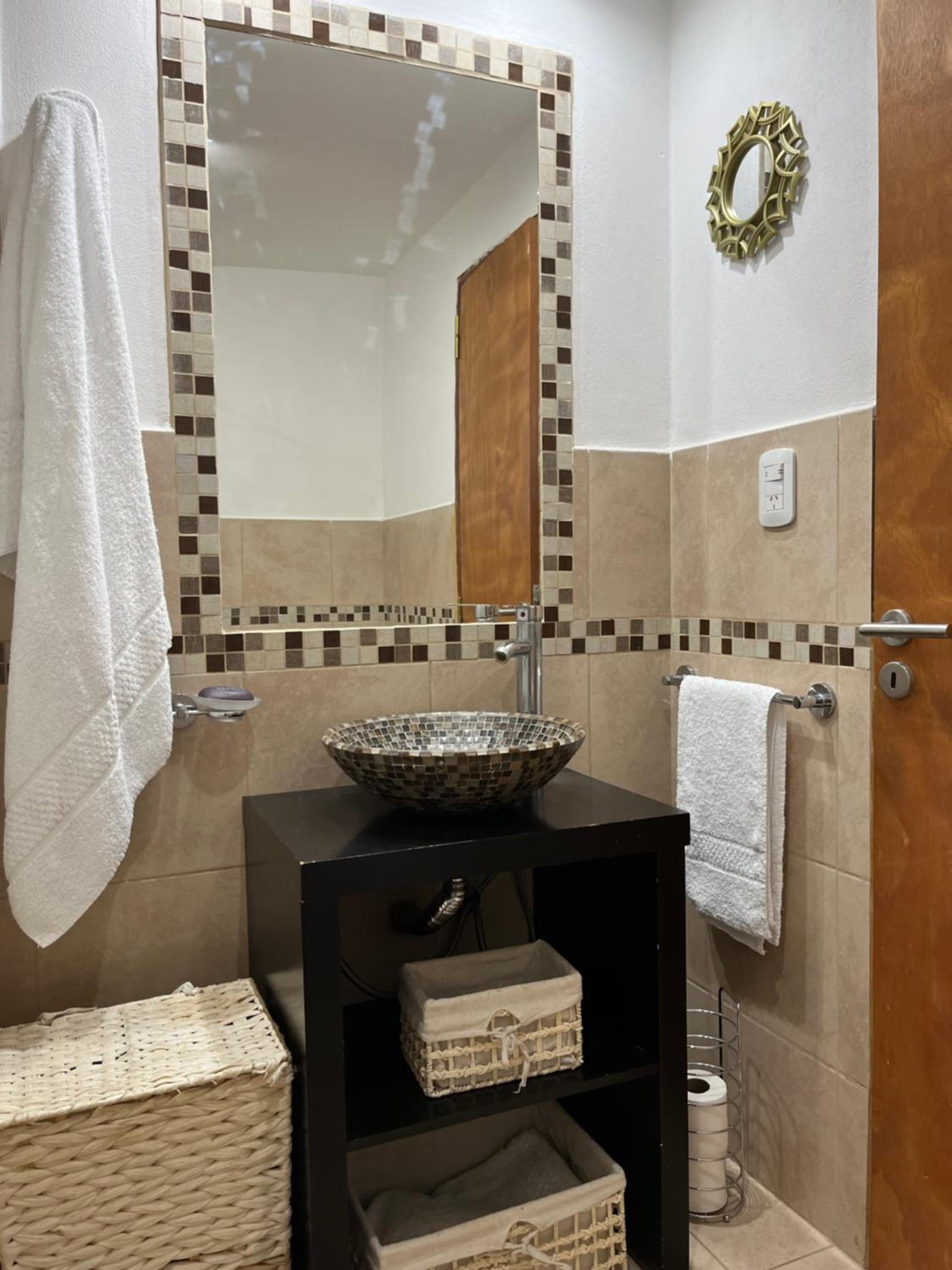 Apartamento Alberdi con amplio balcón