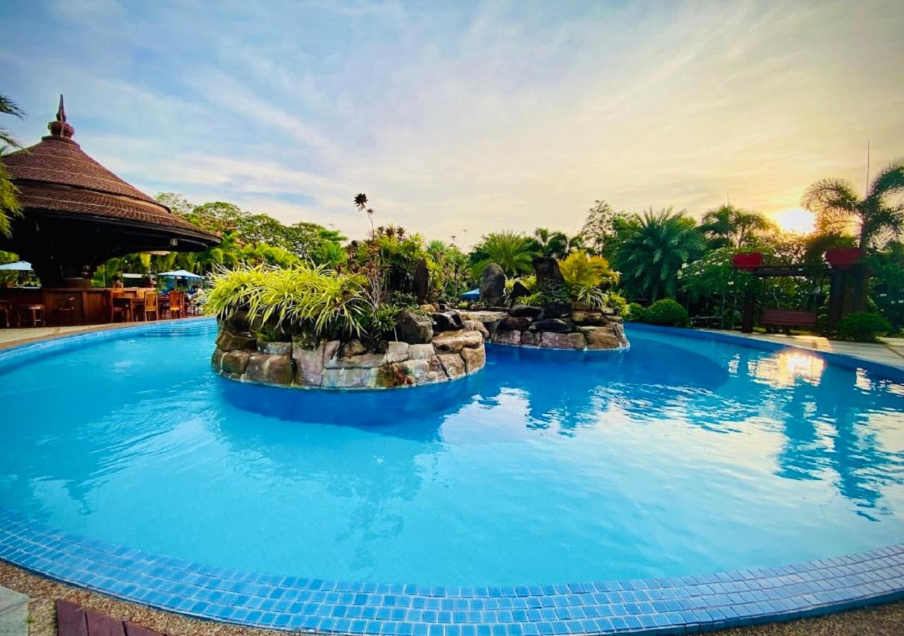 Try Palace Resort Kep