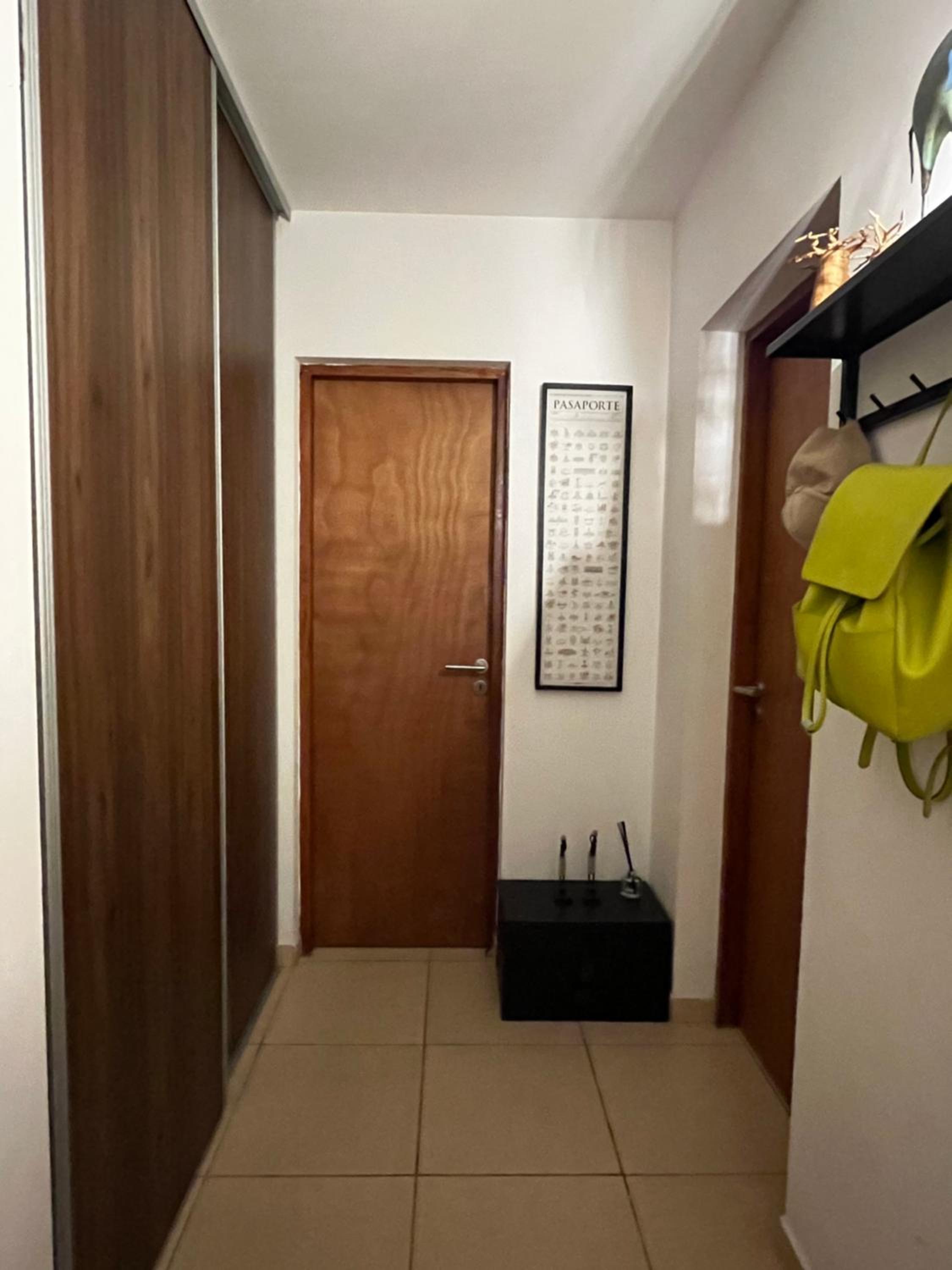 Apartamento Alberdi con amplio balcón