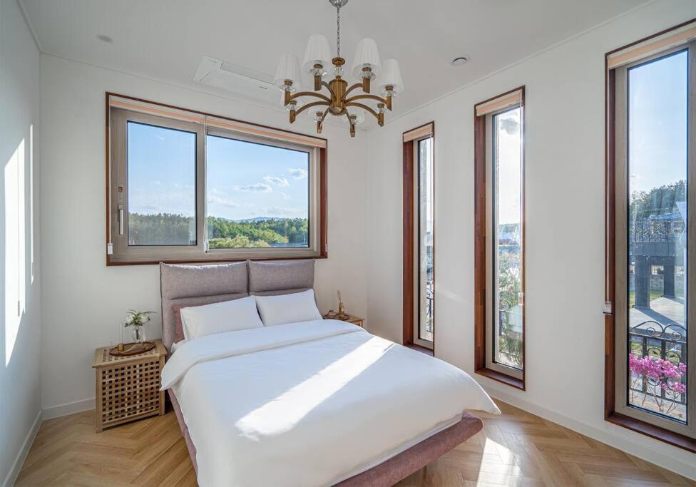 Dignitas Luxury Villa