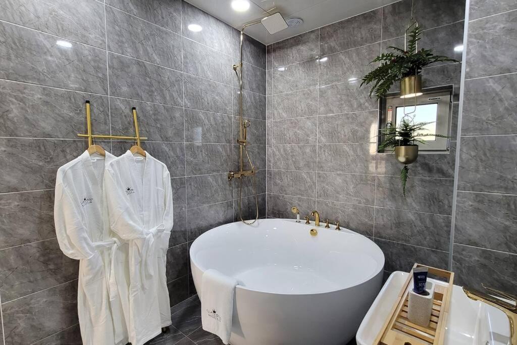 Dignitas Luxury Villa