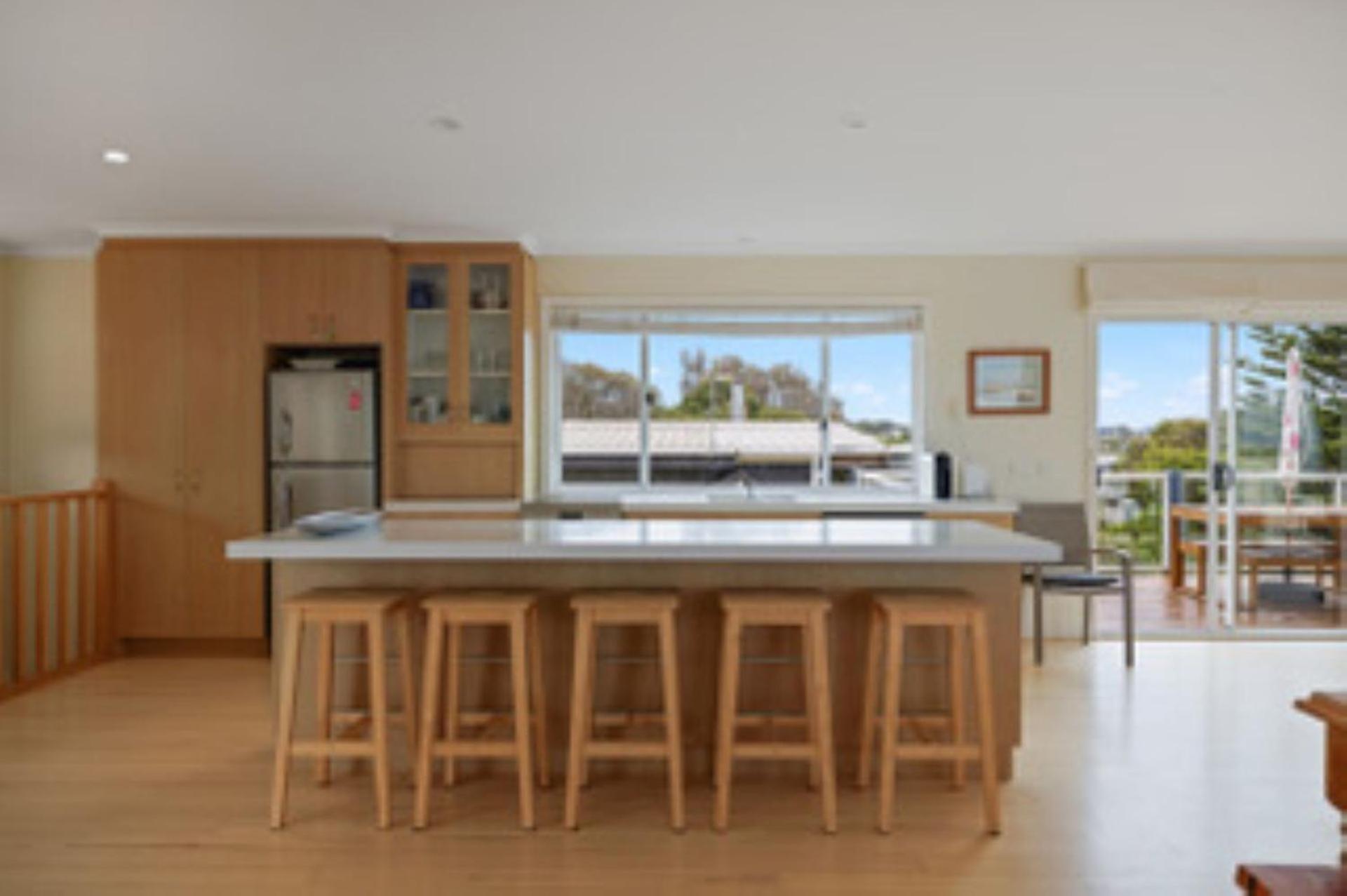 35 Waikiki Crescent
