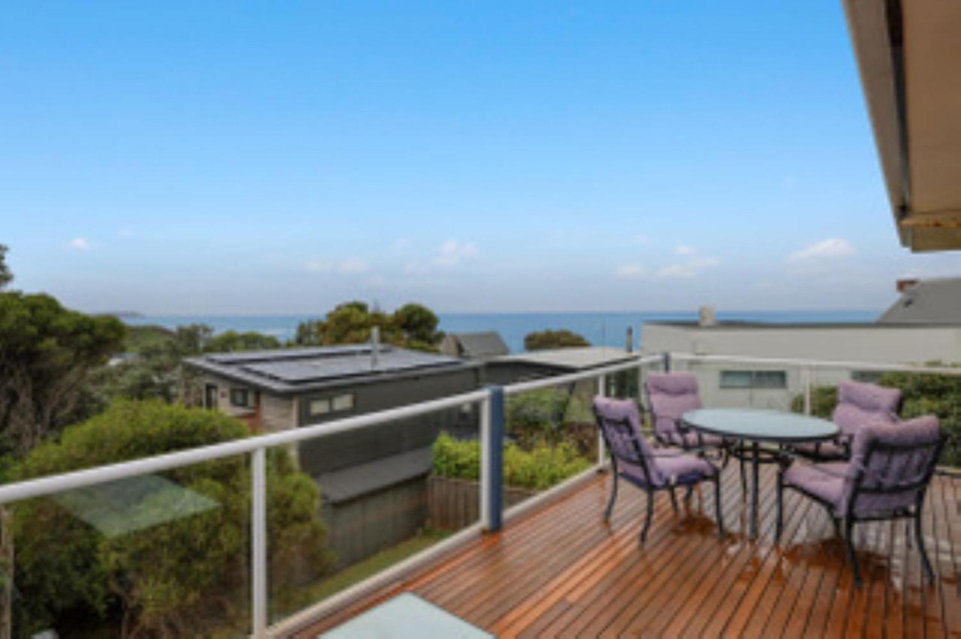 35 Waikiki Crescent