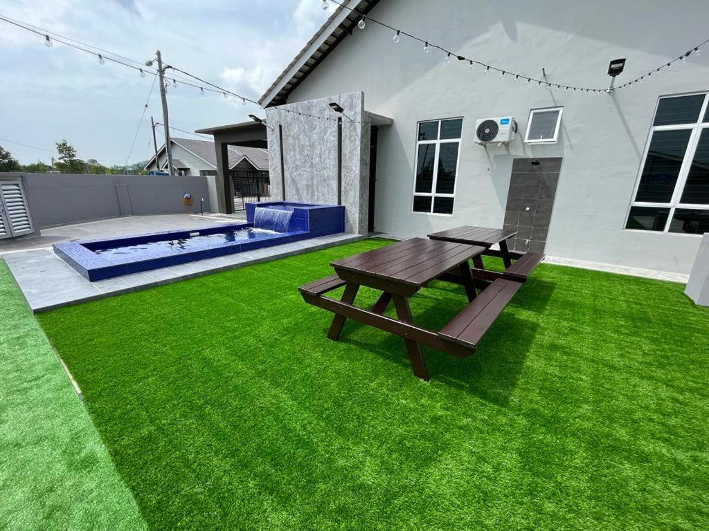 Adwa Homestay Kijal Private Pool Mini Golf photo 8