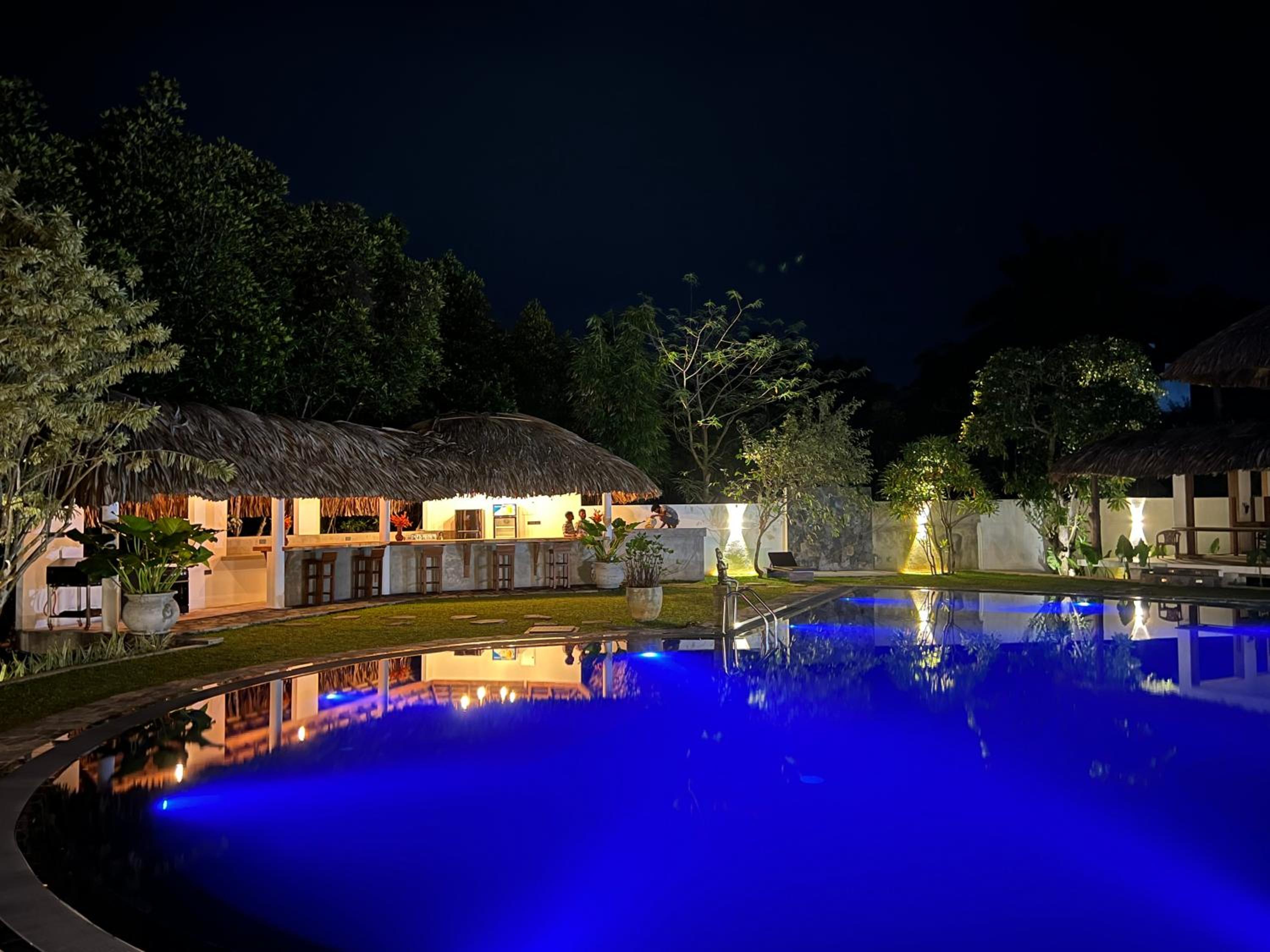 Shiva Sunrise Resort