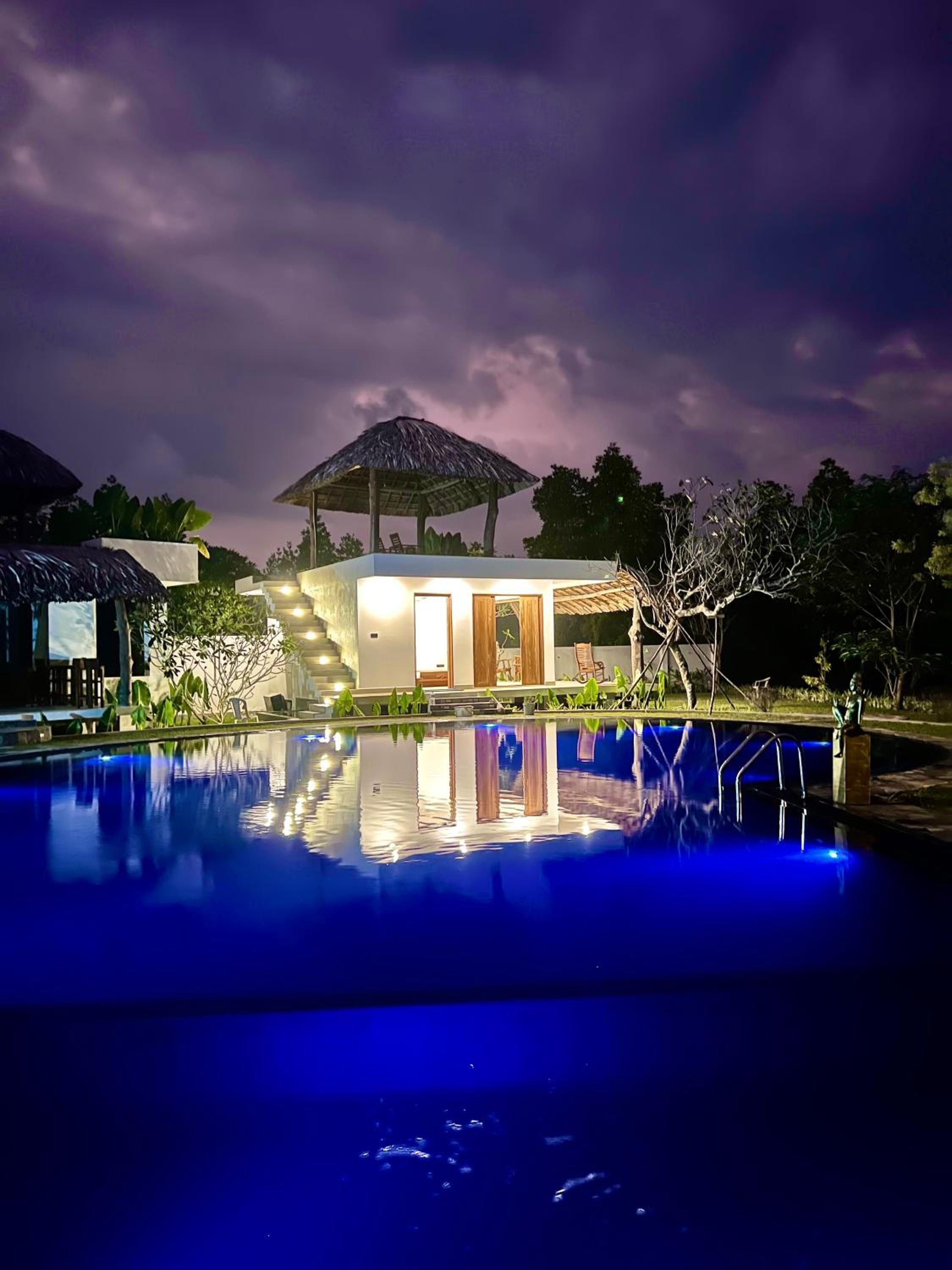 Shiva Sunrise Resort