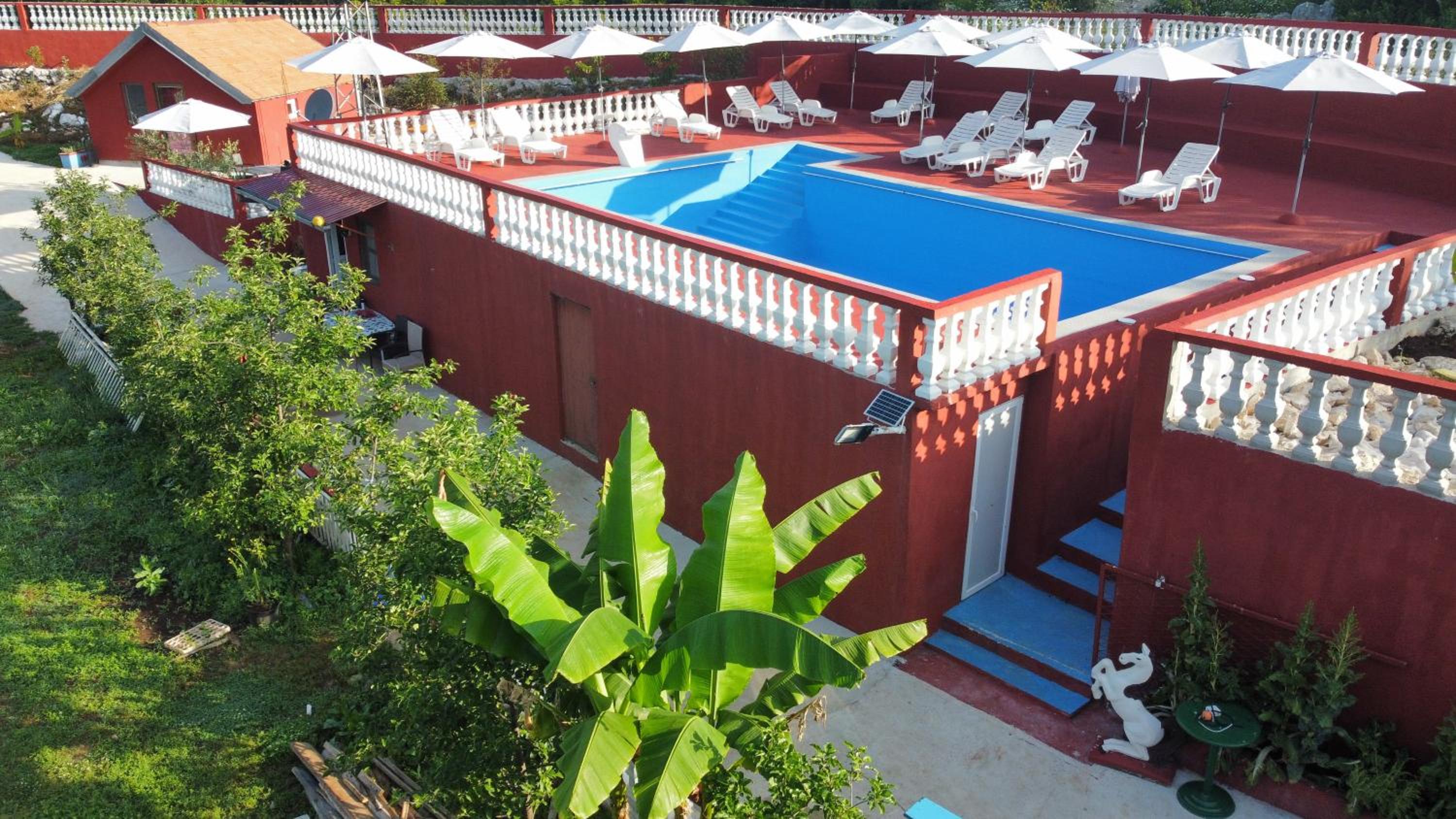 Red apartman 2