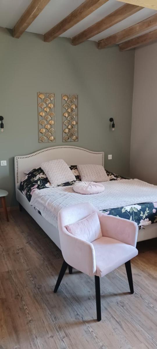 Bed and Breakfast au Champ du Douits view 4