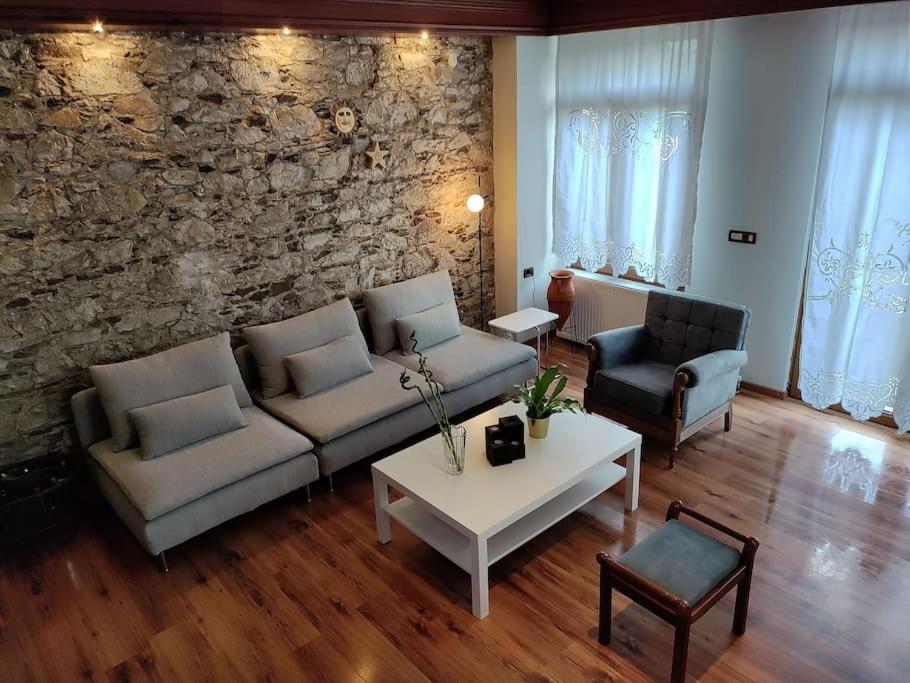 Zografia cottage