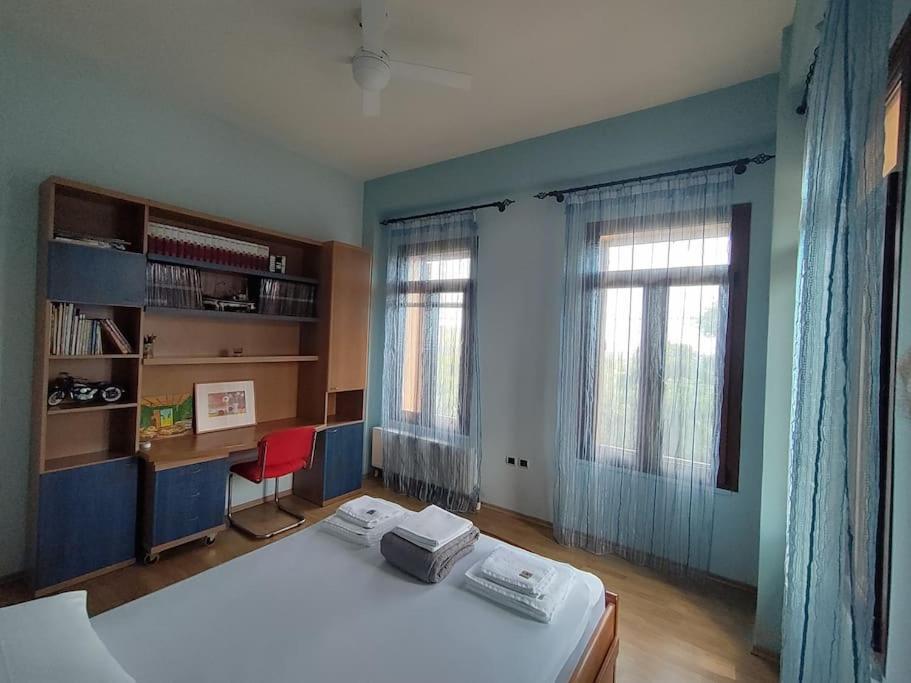 Zografia cottage