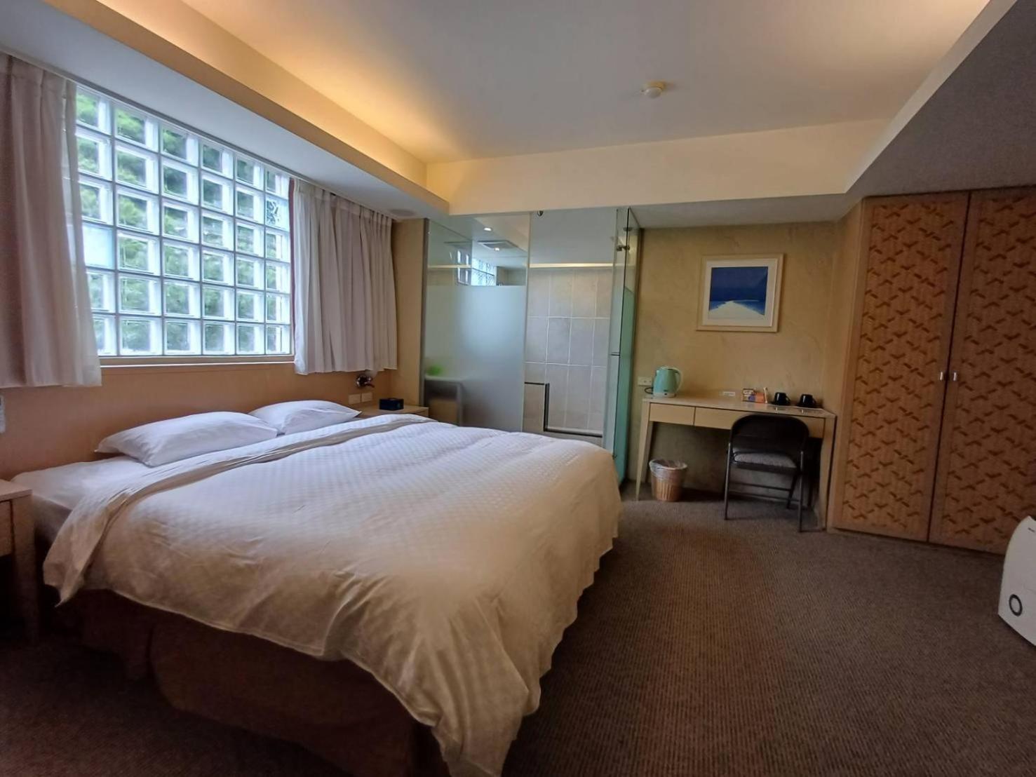 Blue Ocean Hotel