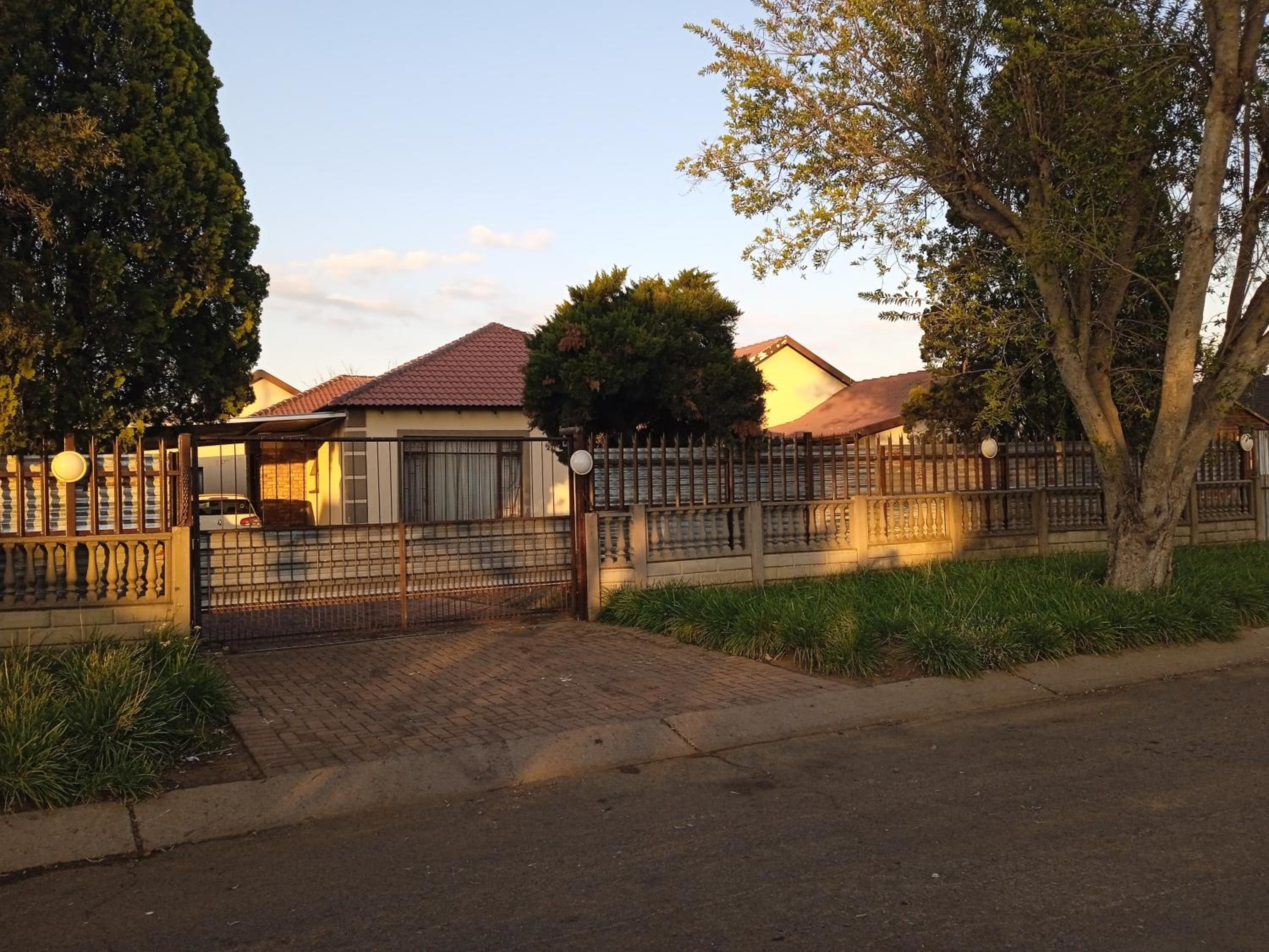 Lux contractors accommodation view 2