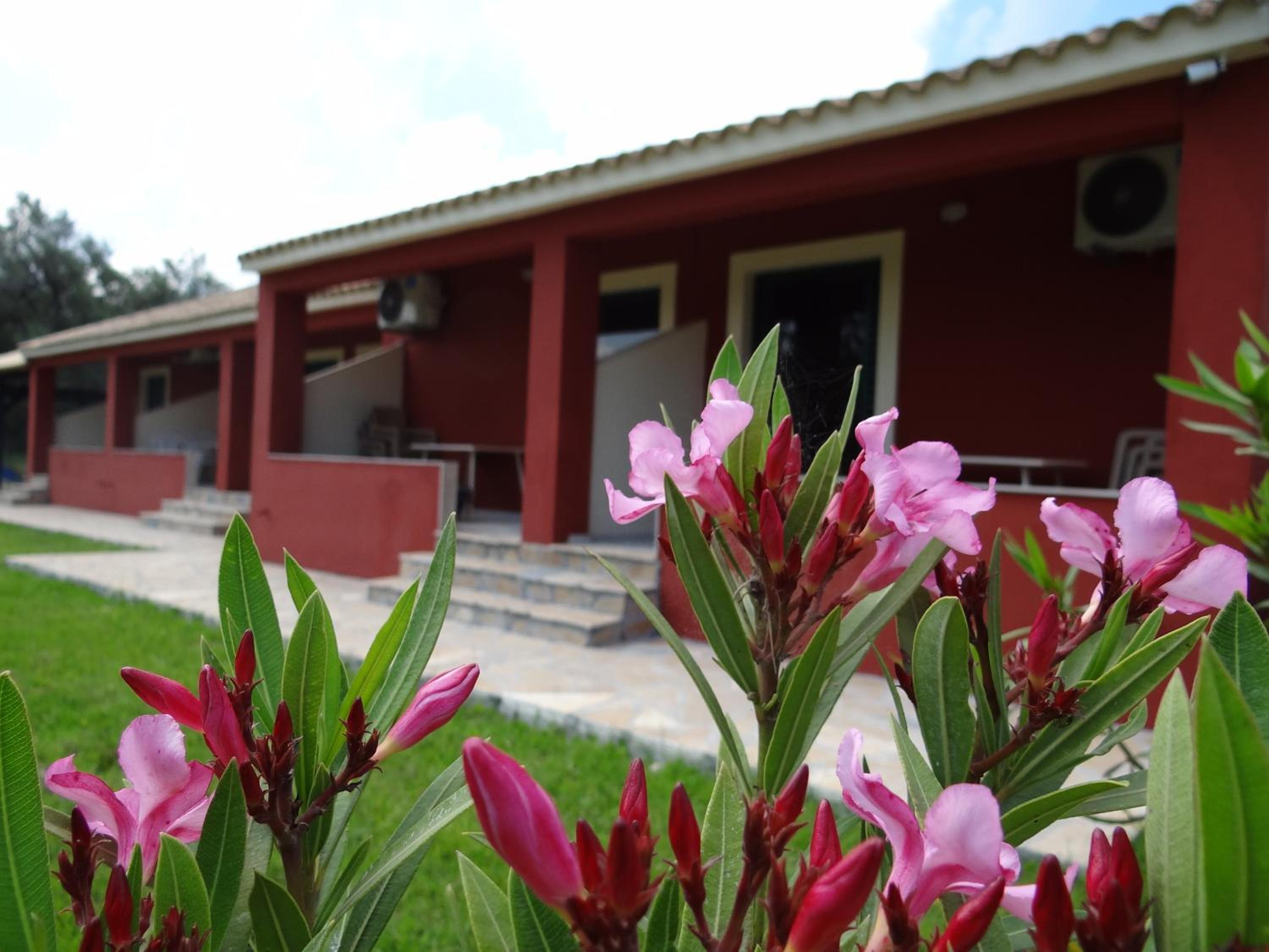 LEFKES Apartments Sidari