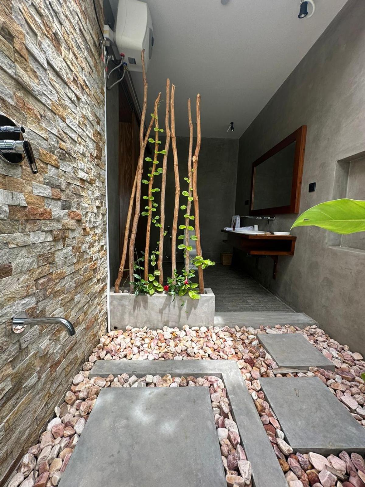 Shiva Sunrise Resort