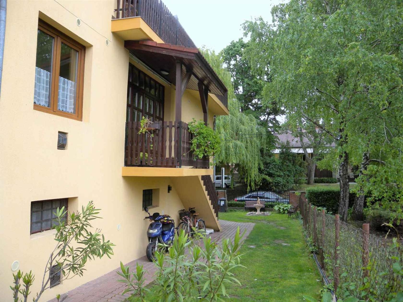 Sio-LÁZÁR view 3