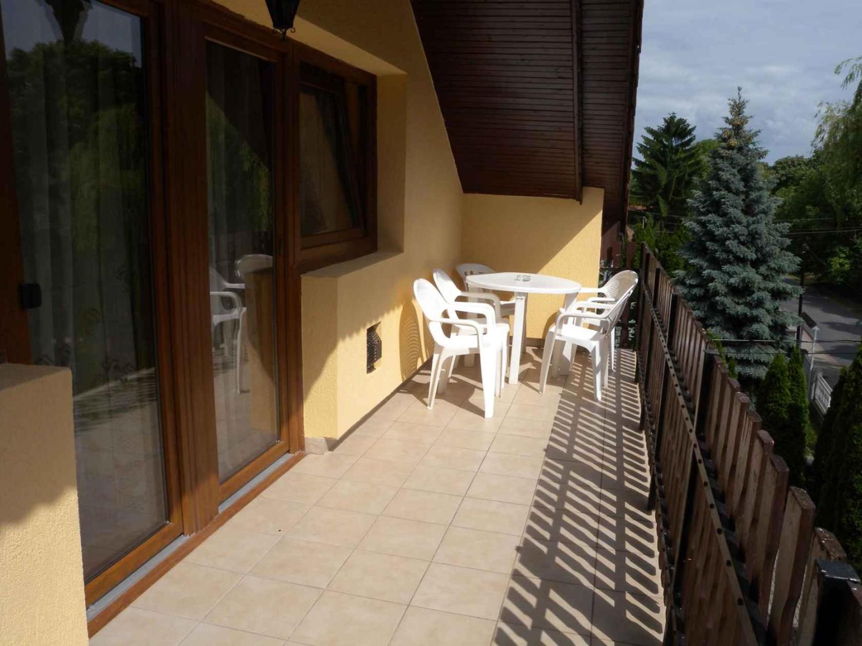 Sio-LÁZÁR view 4
