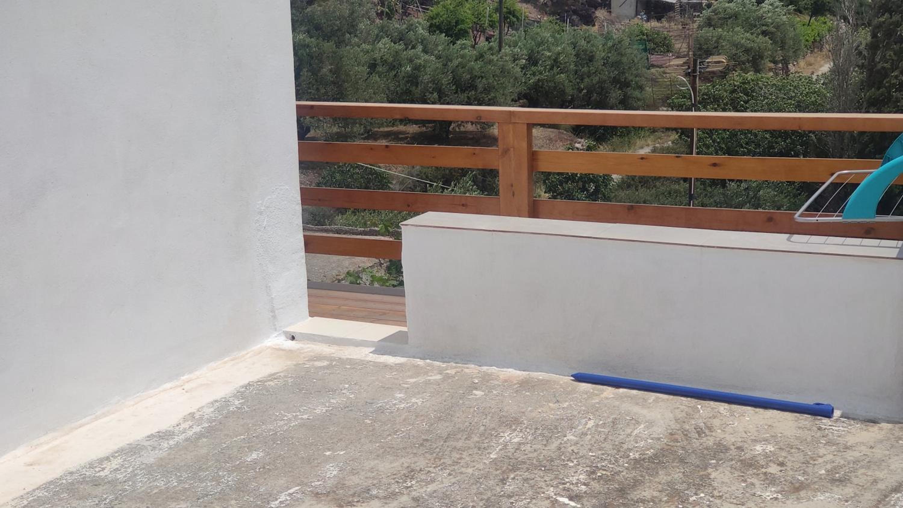 Tsitsinos maisonette house