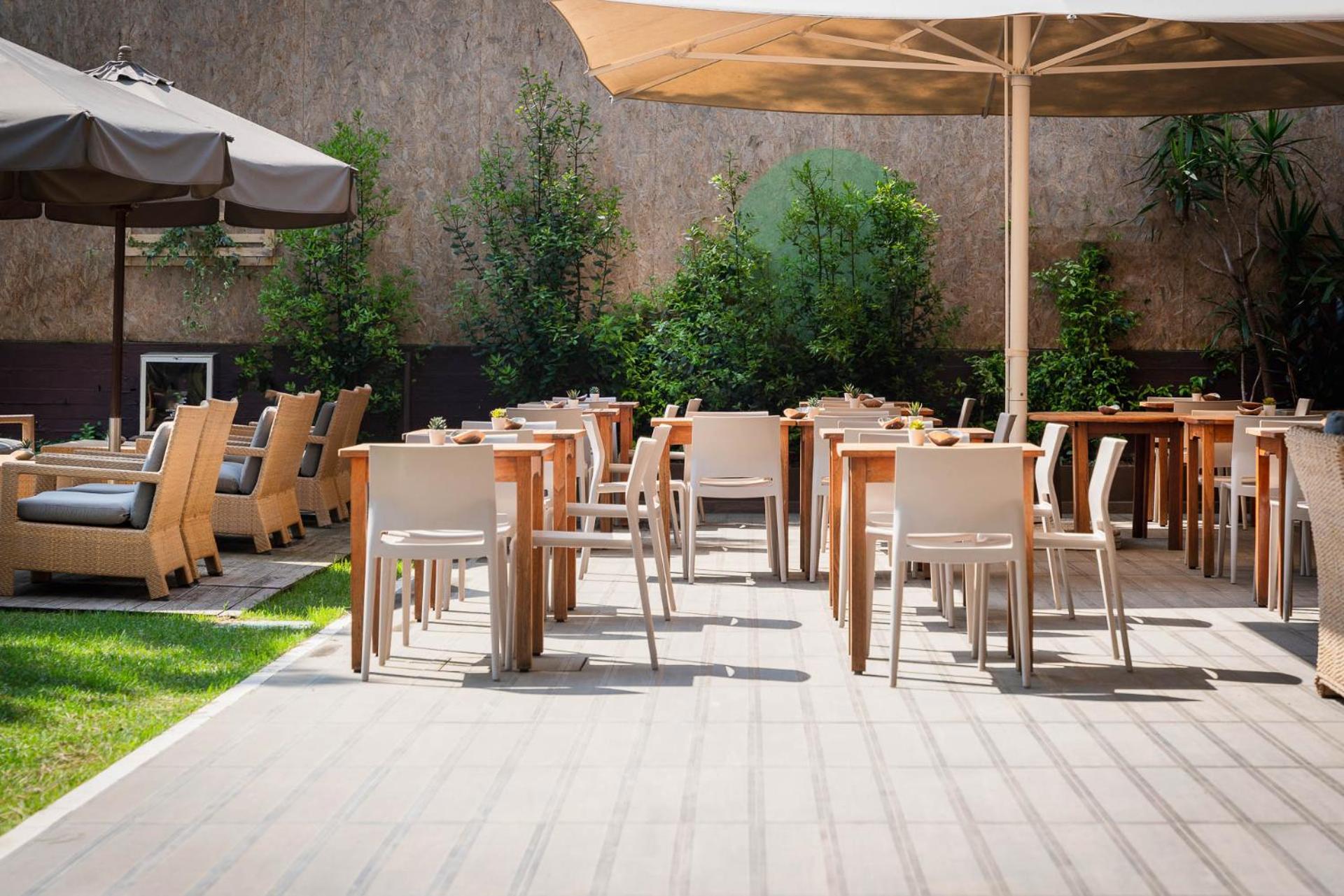outdoor BBQ area