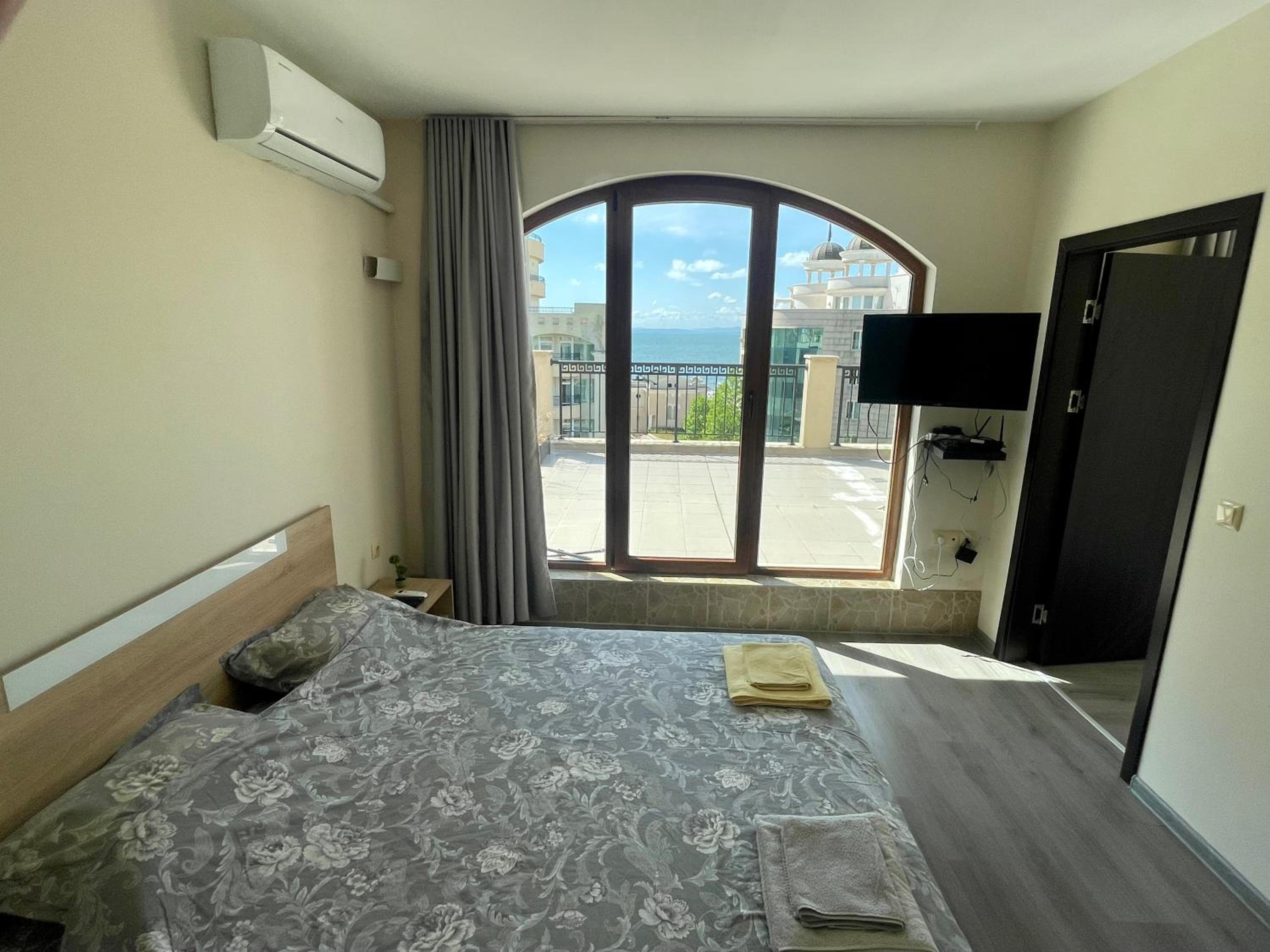 Nereya Palace Apartments