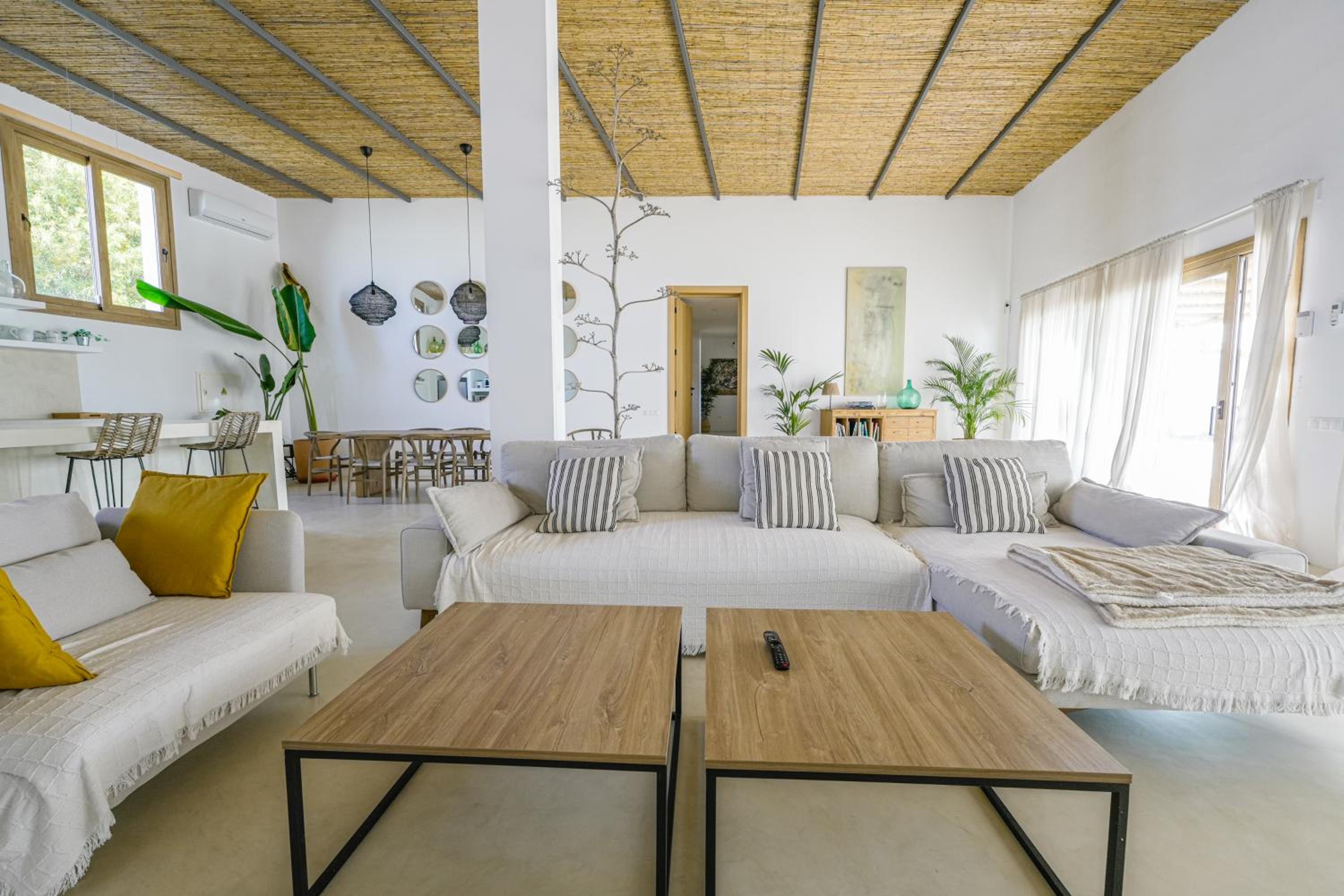 Moott Homes Suites Villa Costacabana
