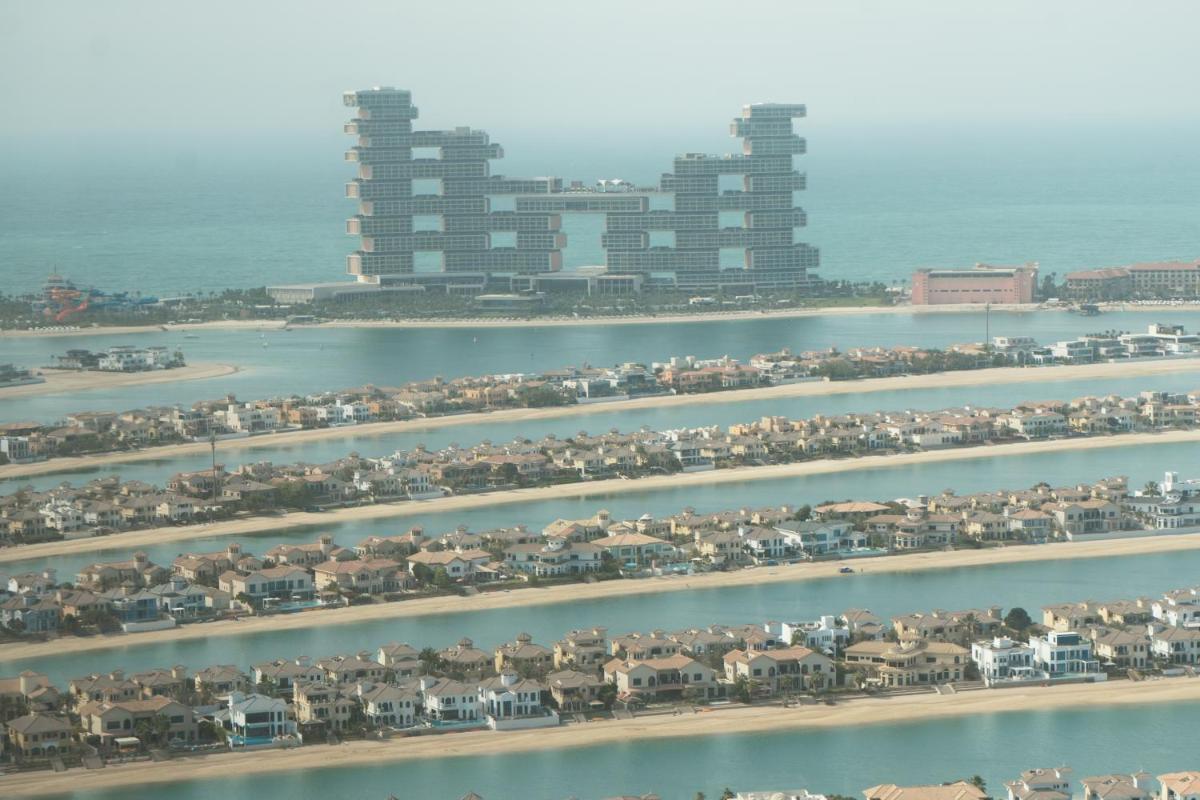 Palm Tower where Luxury & View meet in one place