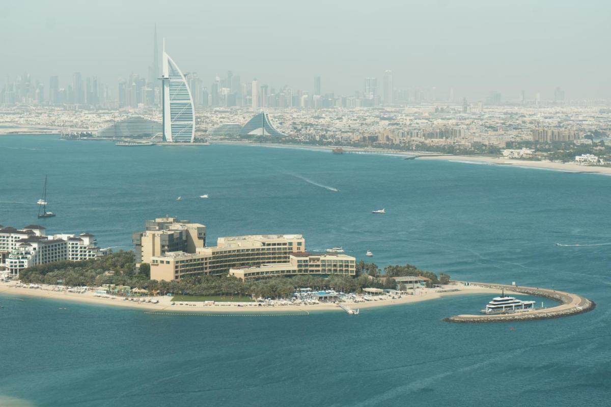 Palm Tower where Luxury & View meet in one place