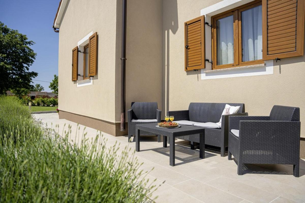 Villa Božac in Cukrići - Haus für 6 Personen view 5