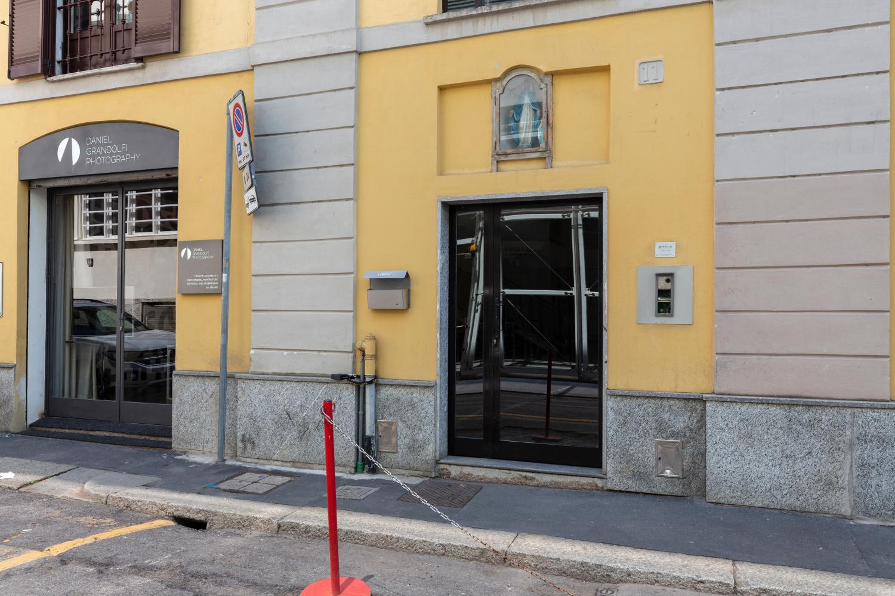 Forcella Fashion District