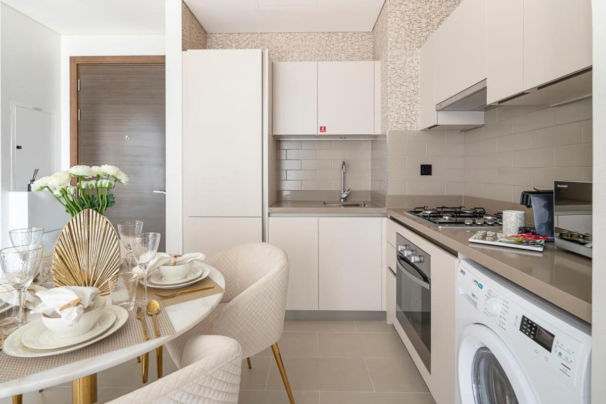 Frank Porter - Sobha Creek Tower B
