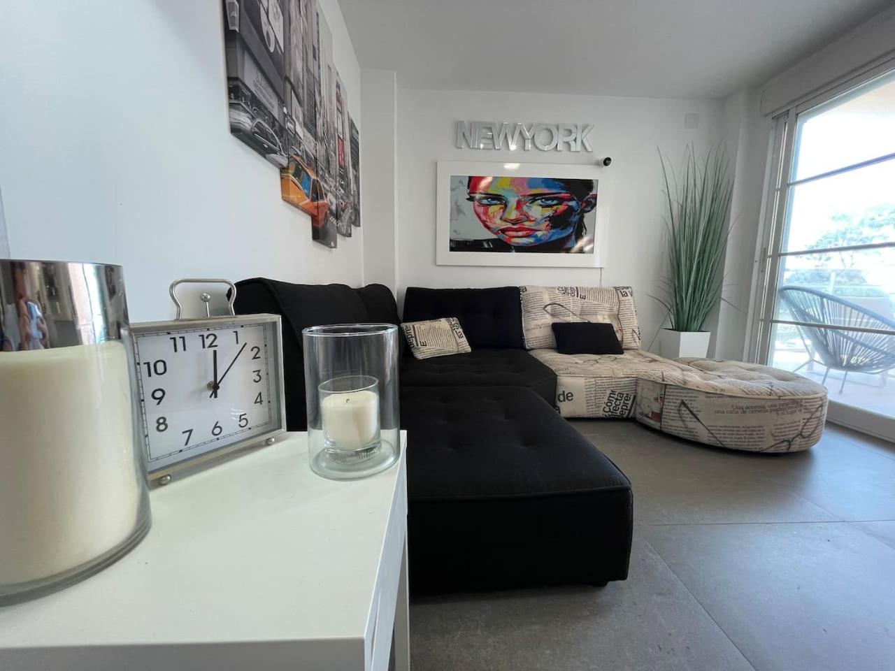 Seaside Apartment Retreat