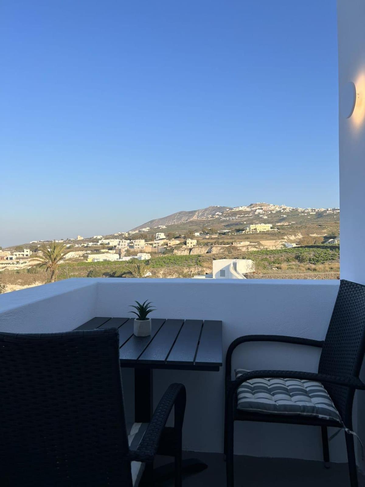 Santorini Villatzio Suites