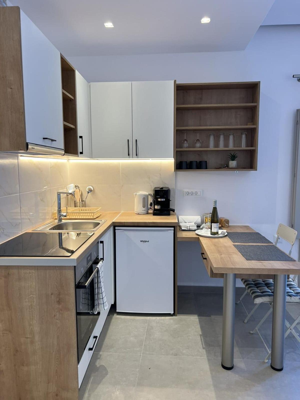 Santorini Villatzio Suites