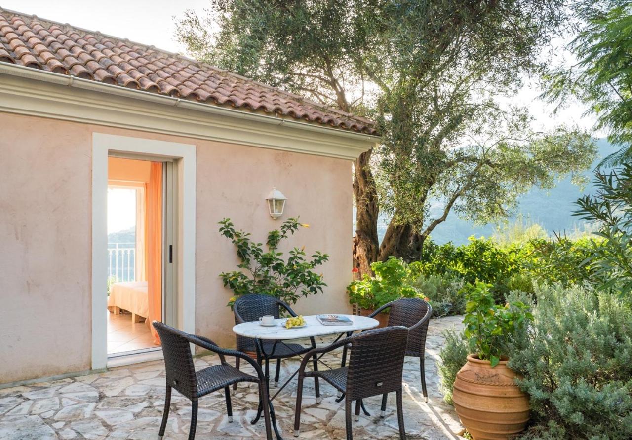 Villa Avra