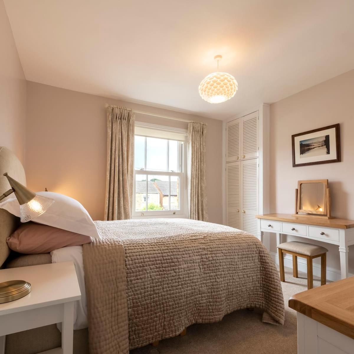 Norfolk House - Stamford view 5
