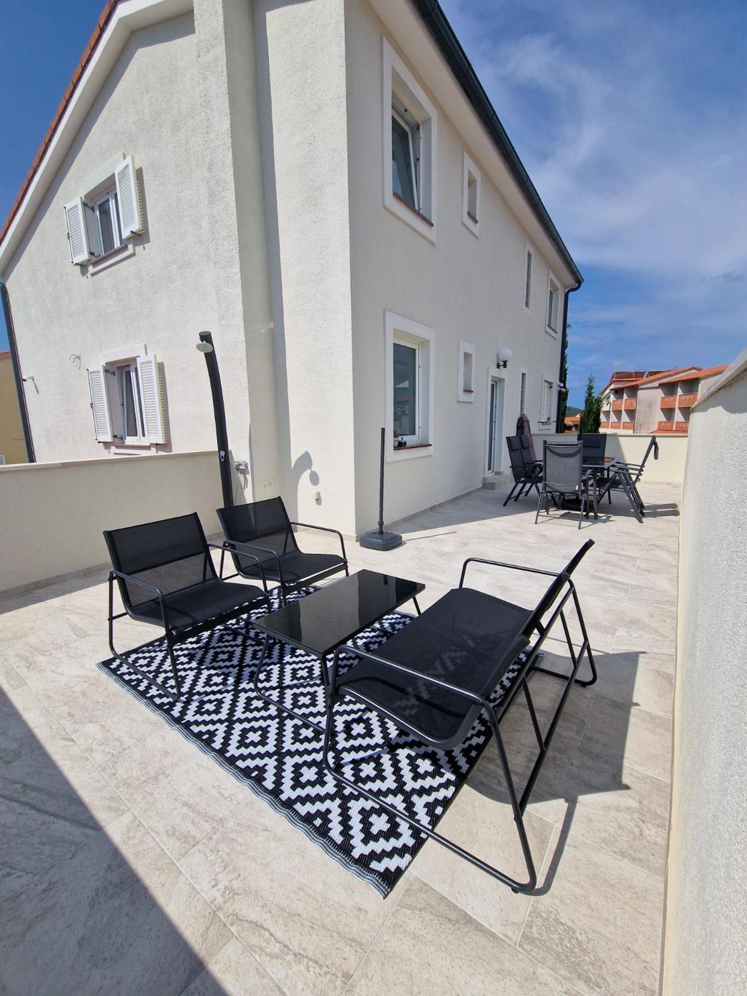 Apartmani Carla view 4
