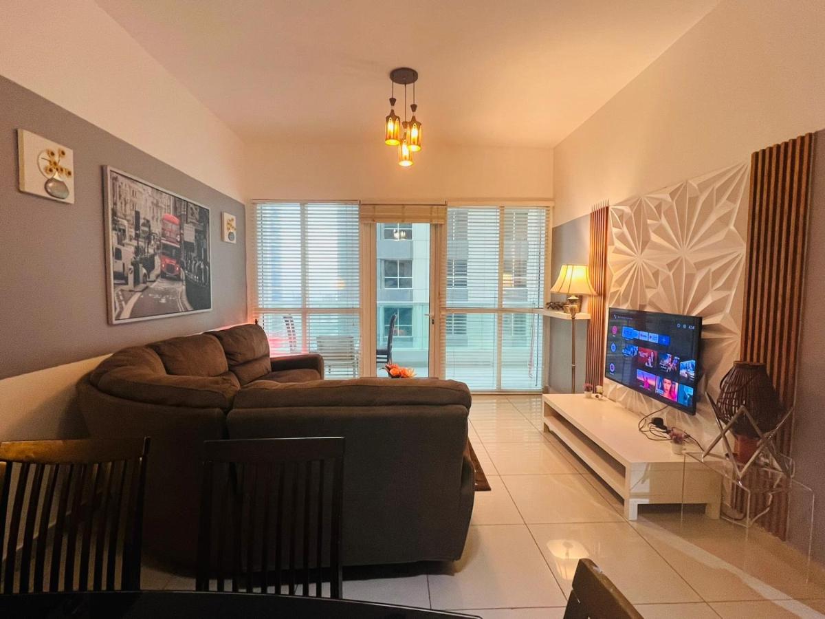 Entire private self catered sea view Apartments marina