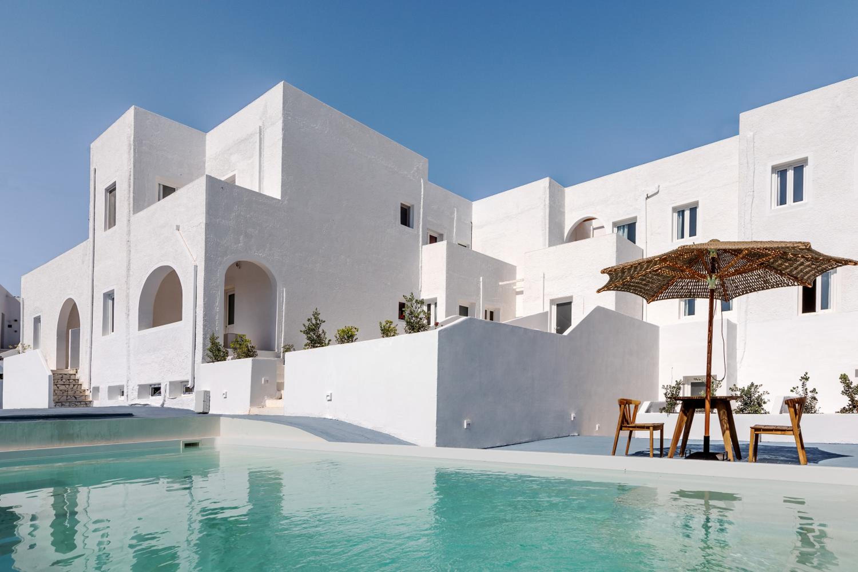 Voca Hotel & Suites