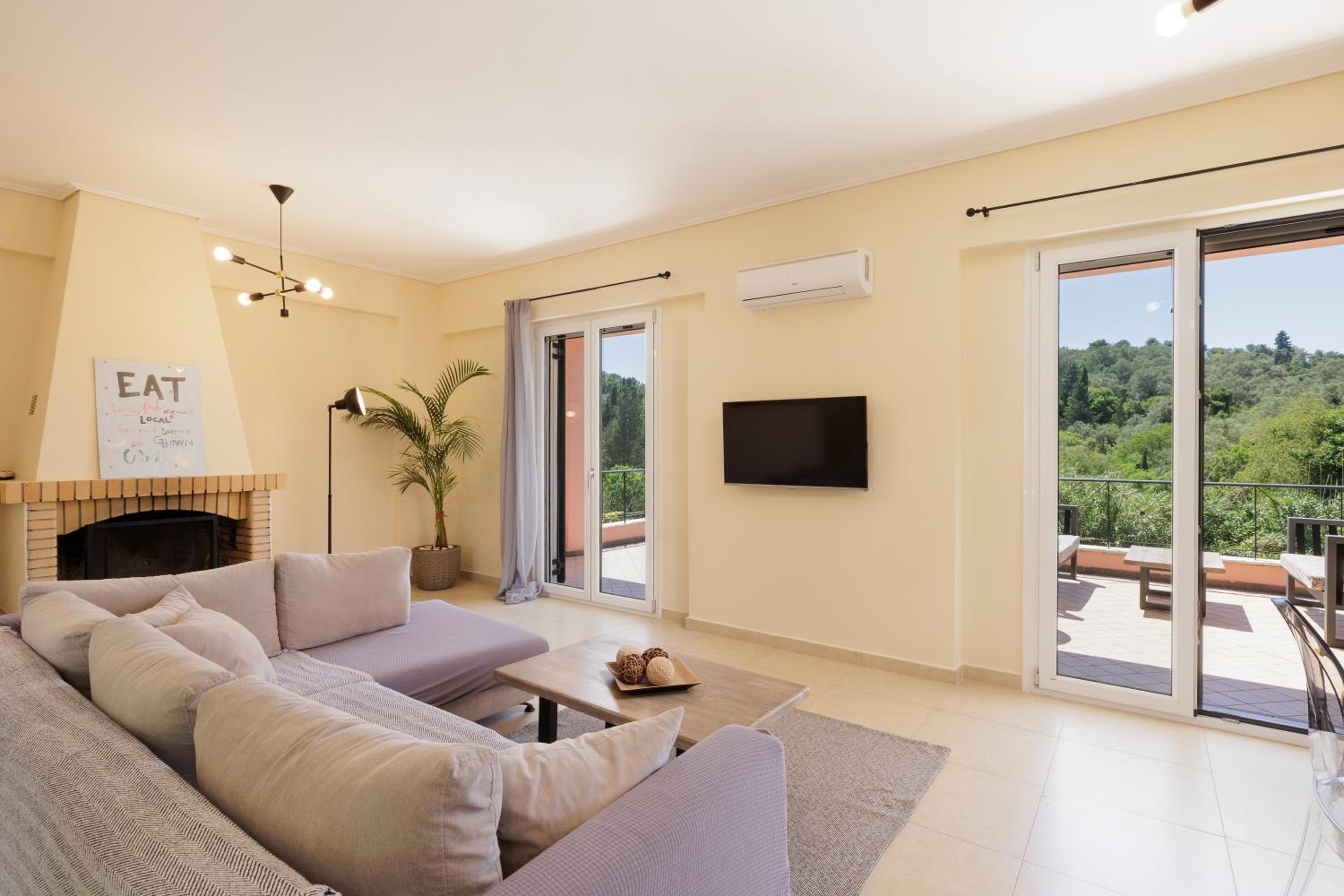 Luxury Villa Perla view 4