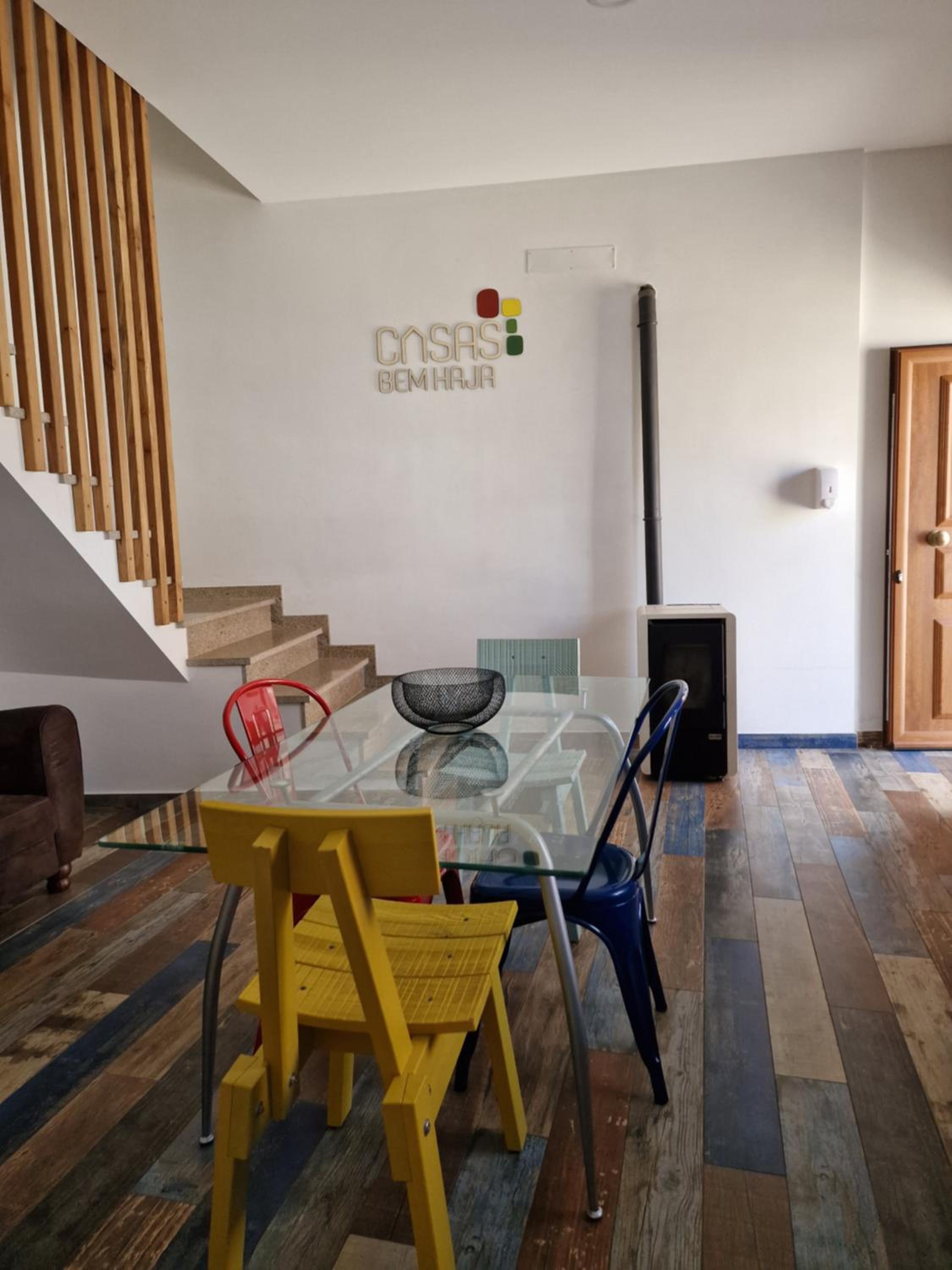 CASAS BEM HAJA Praça e Oliveira view 2