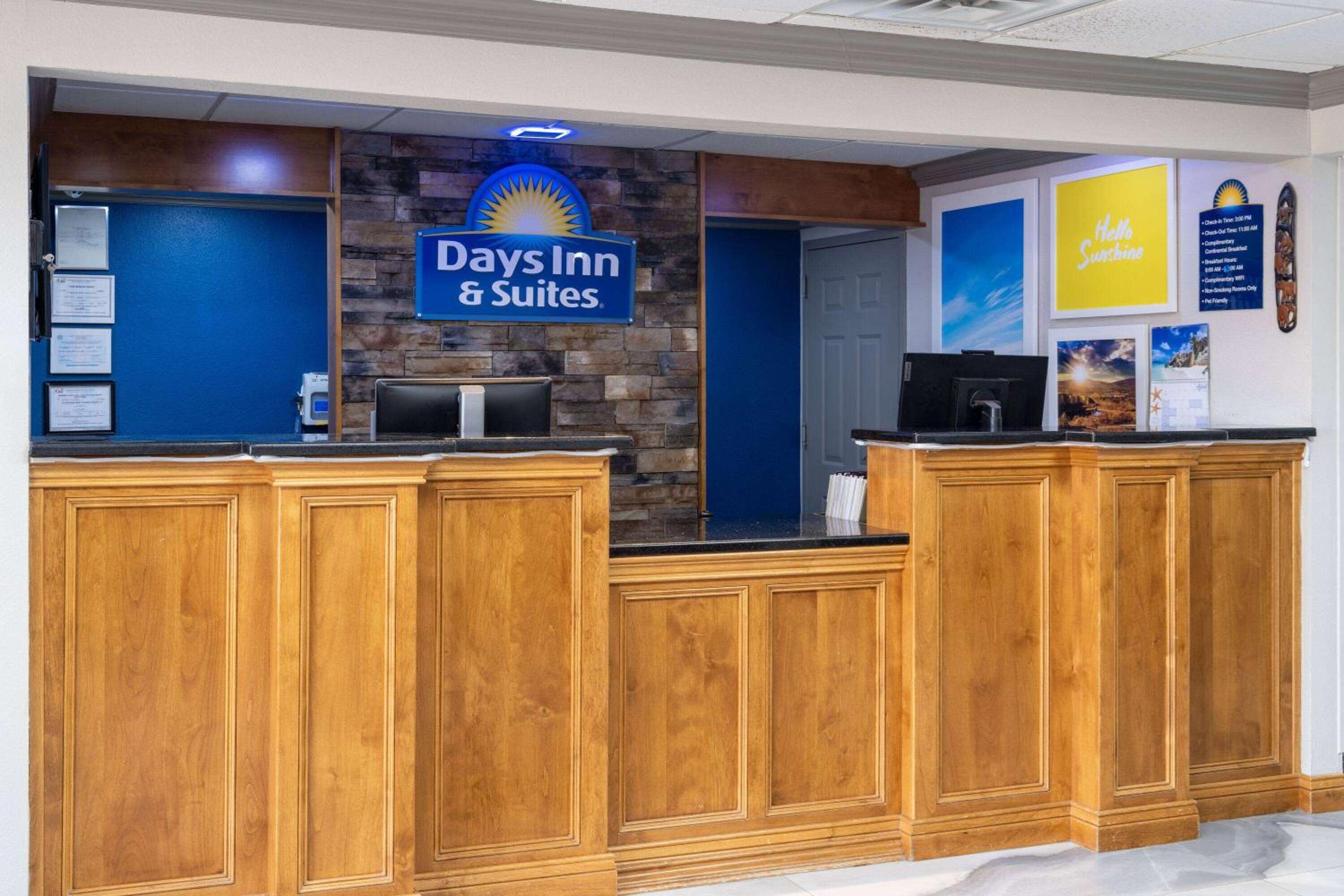 Commerce Vacations - Days Inn Suites by Wyndham Commerce - Property Image 26