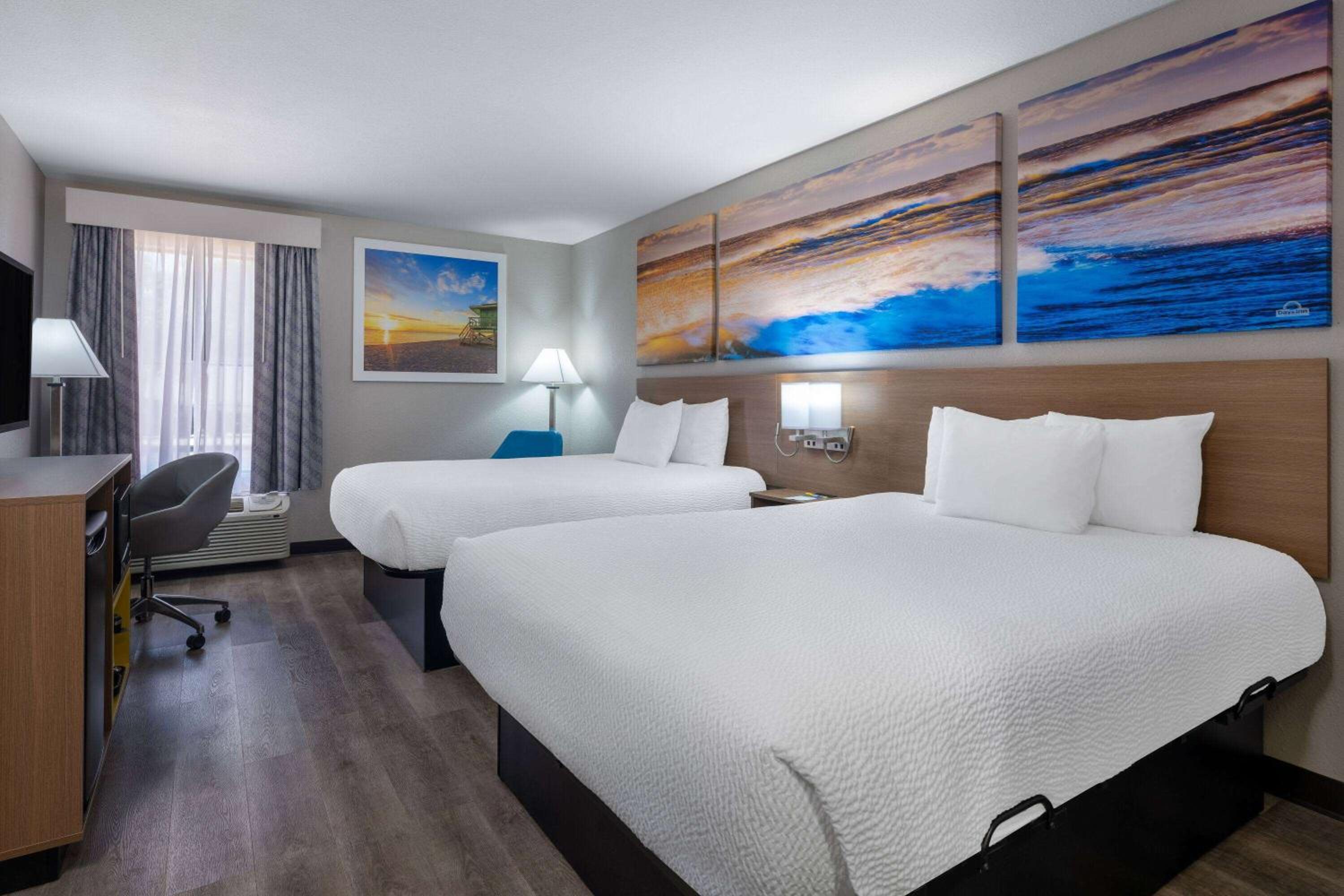 Commerce Vacations - Days Inn Suites by Wyndham Commerce - Property Image 1