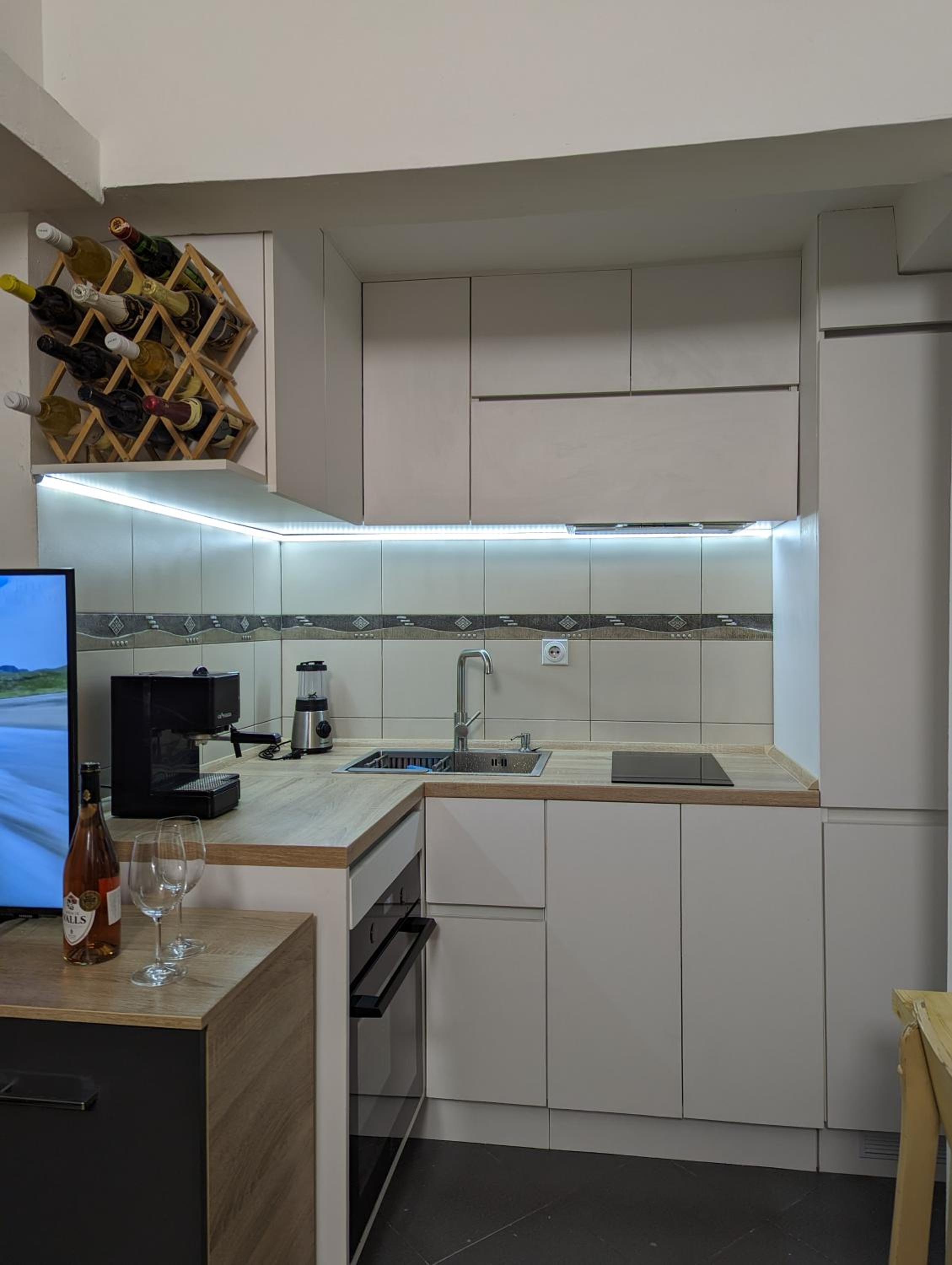 Sunrise Apartment