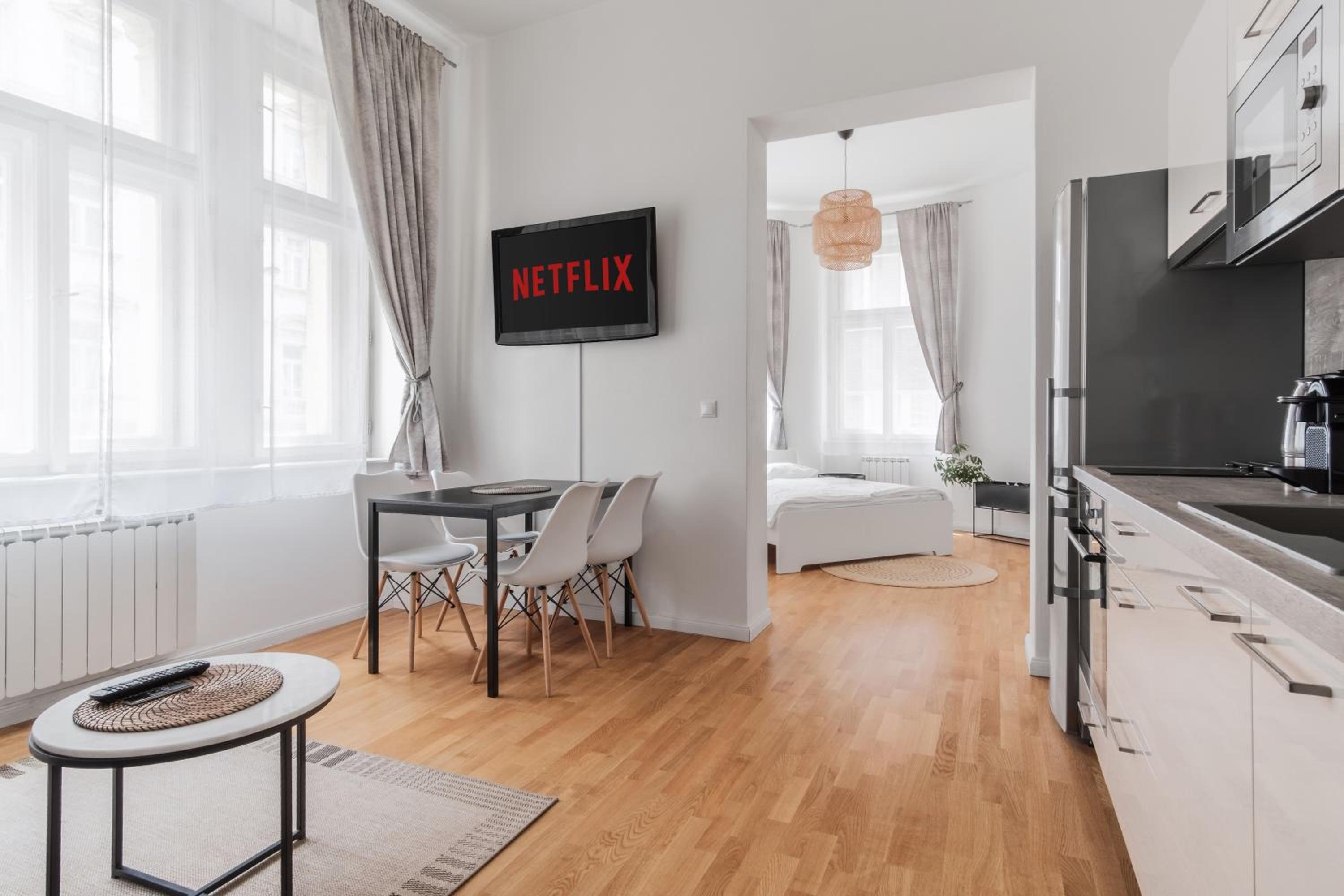 Luminous apartment for 2 near Wenceslas Square by Prague Days
