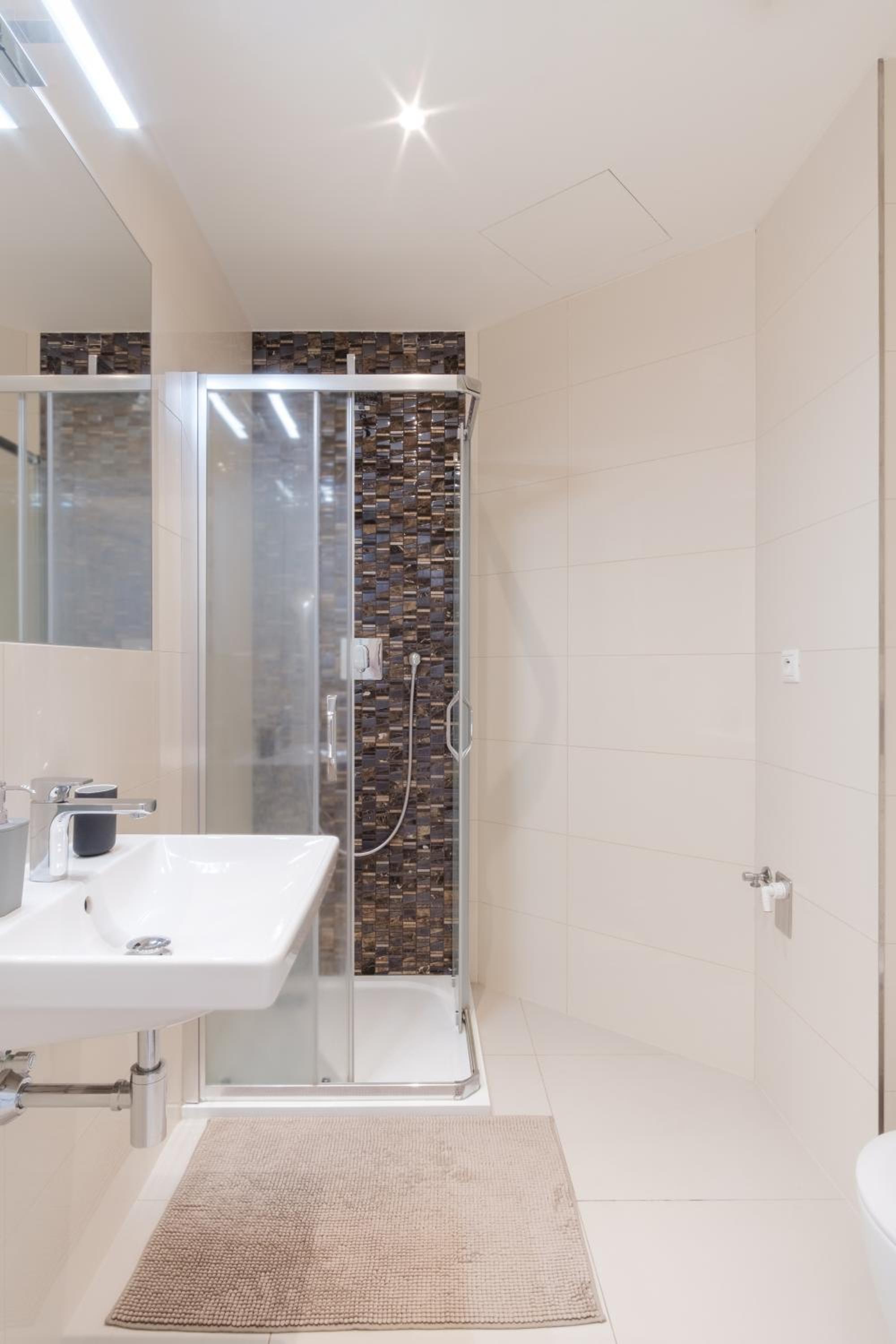 Luminous apartment for 2 near Wenceslas Square by Prague Days