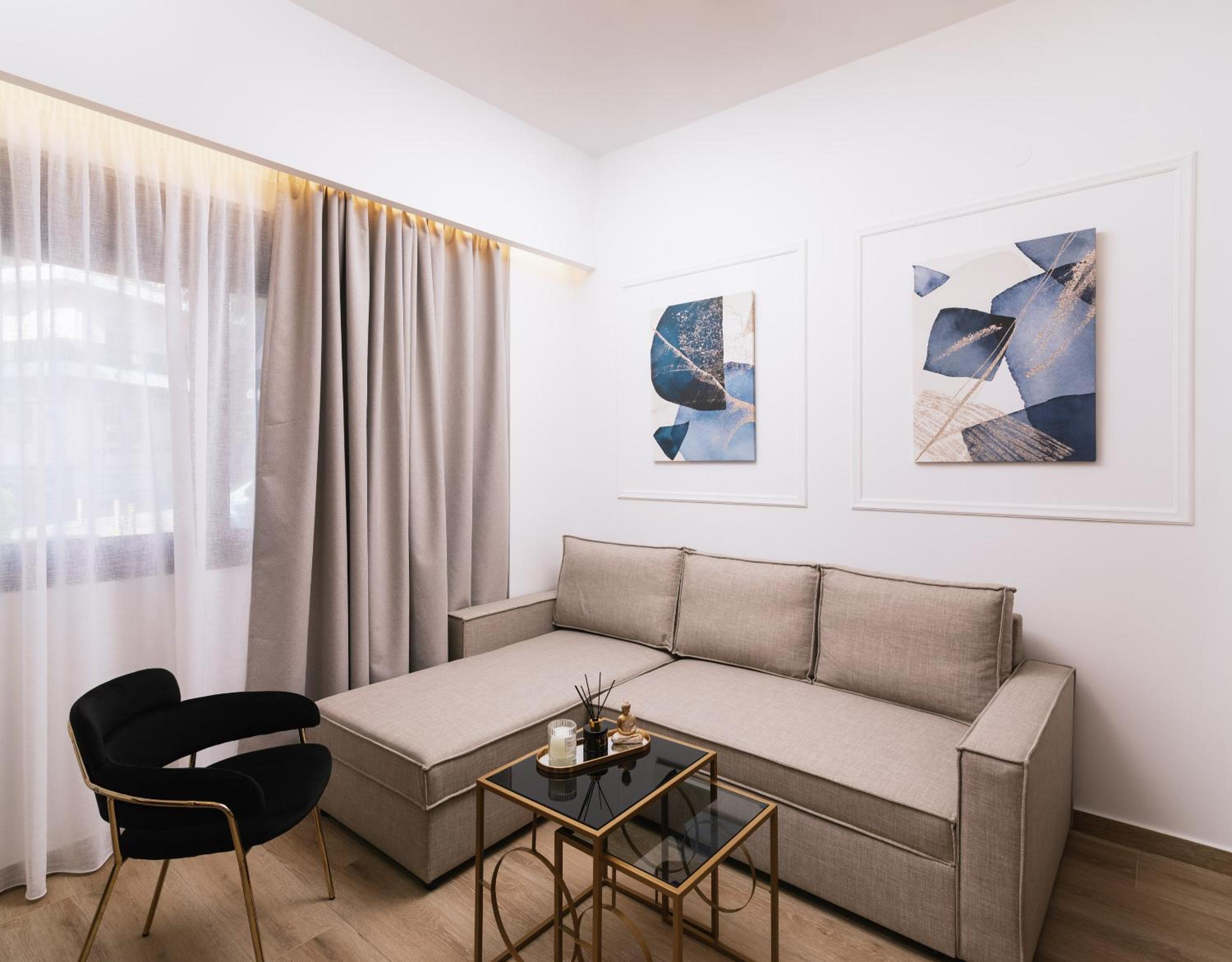 Fontem Central Living
